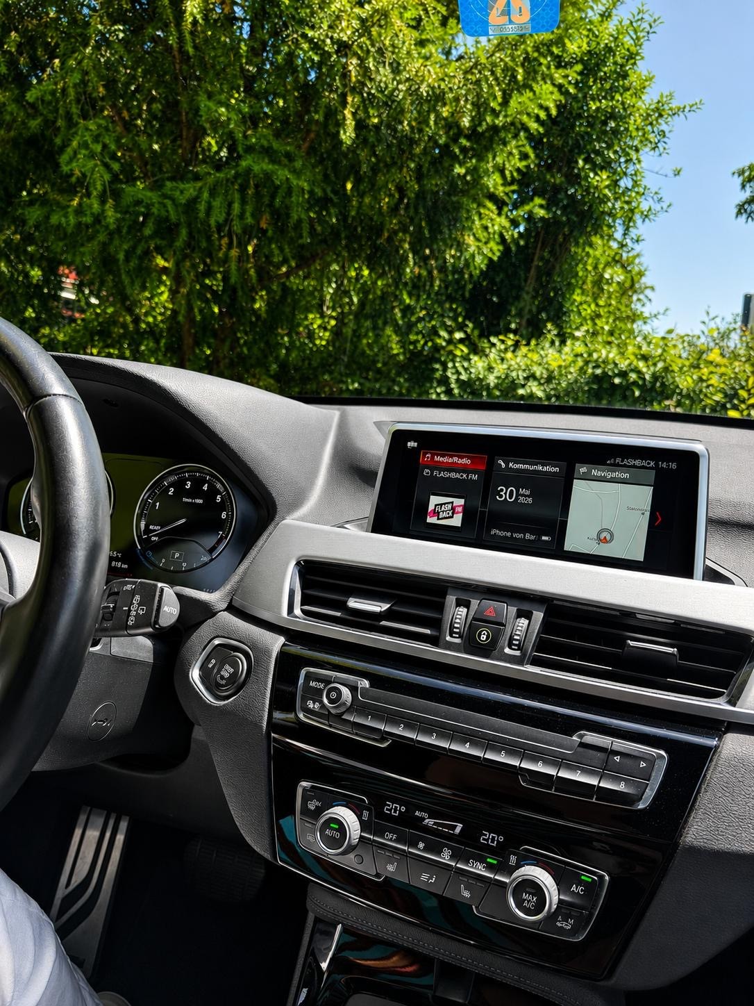 BMW xDrive 25i Sport-image-4