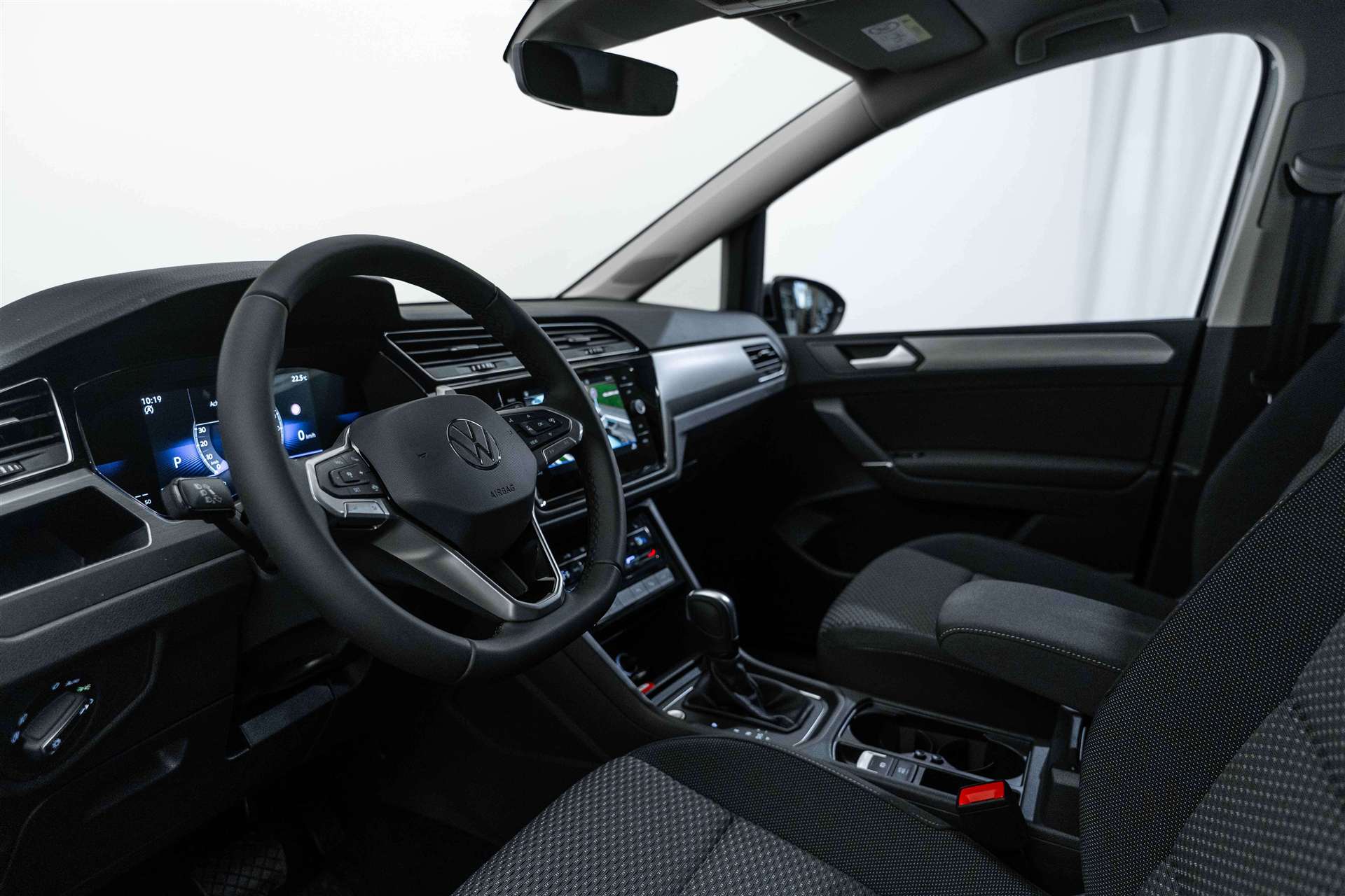 VW Touran 1.5 TSi EVO Comfortline Edition DSG-Automat 7-Plätzer-image-8