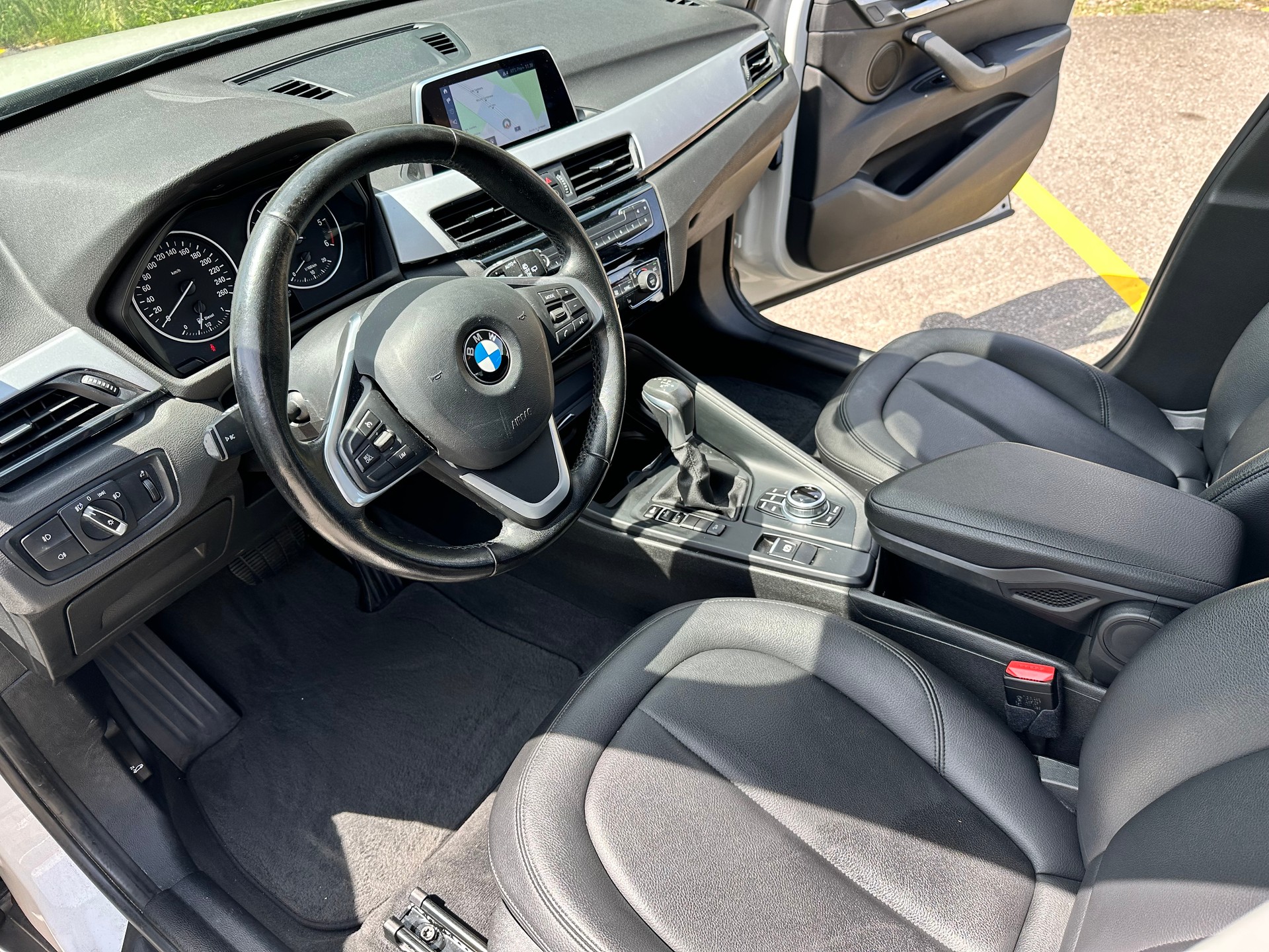 BMW X1 xDrive 18d Sport Line Steptronic-image-10