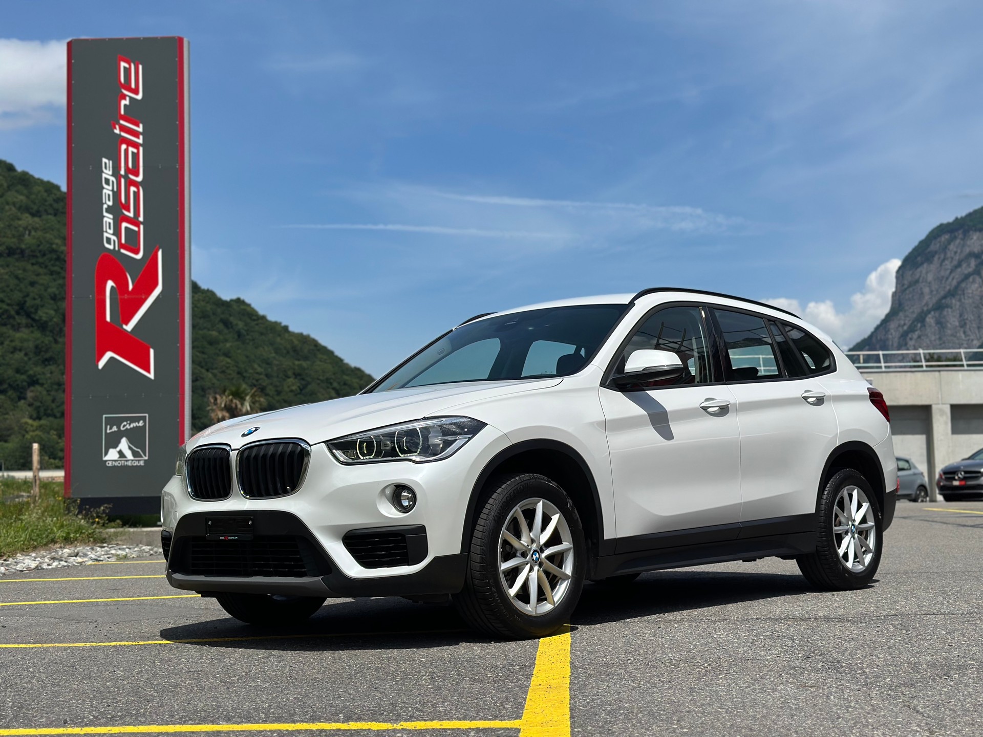 BMW X1 xDrive 18d Sport Line Steptronic-showroom-element-2