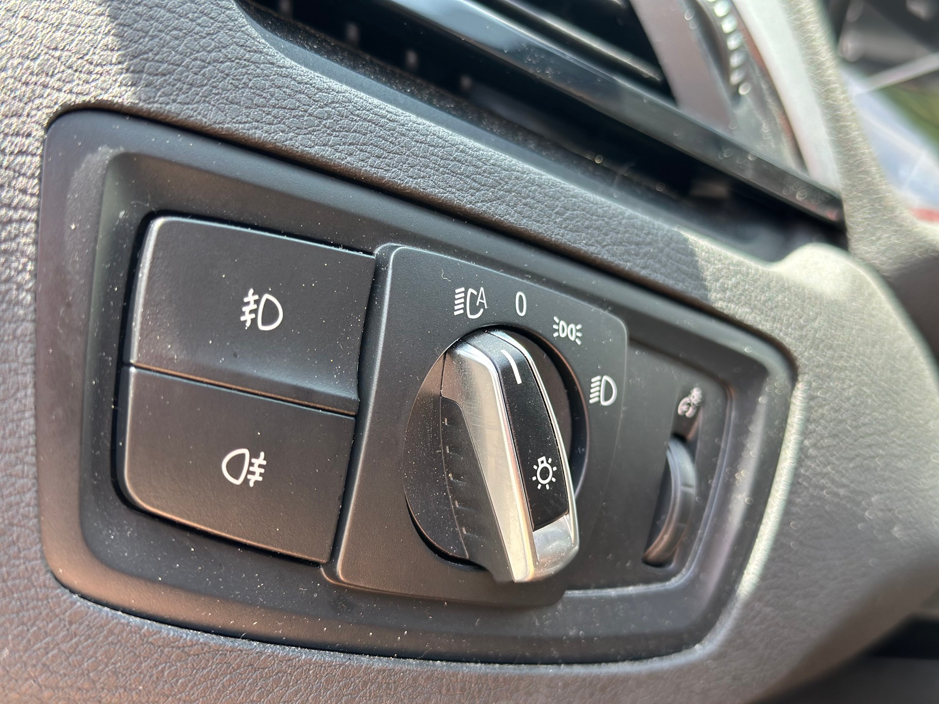 BMW X1 xDrive 18d Sport Line Steptronic-image-27
