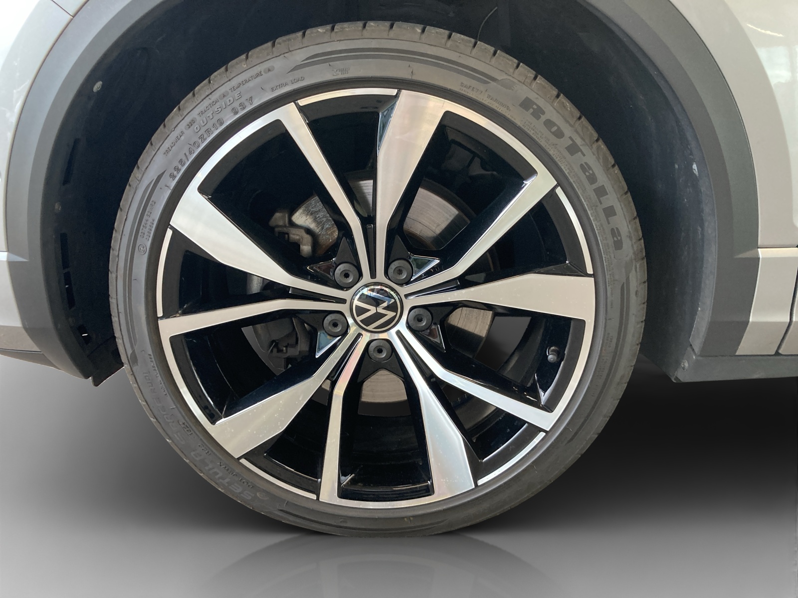 VW T-Roc 2.0 TSI R-Line DSG 4Motion-image-15