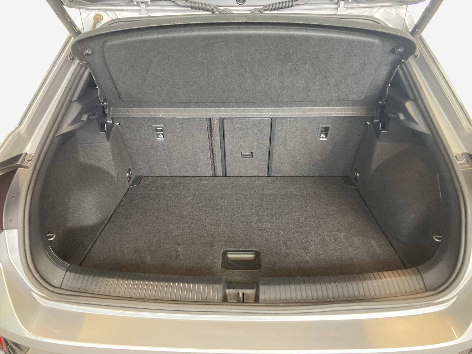 VW T-Roc 2.0 TSI R-Line DSG 4Motion-image-12