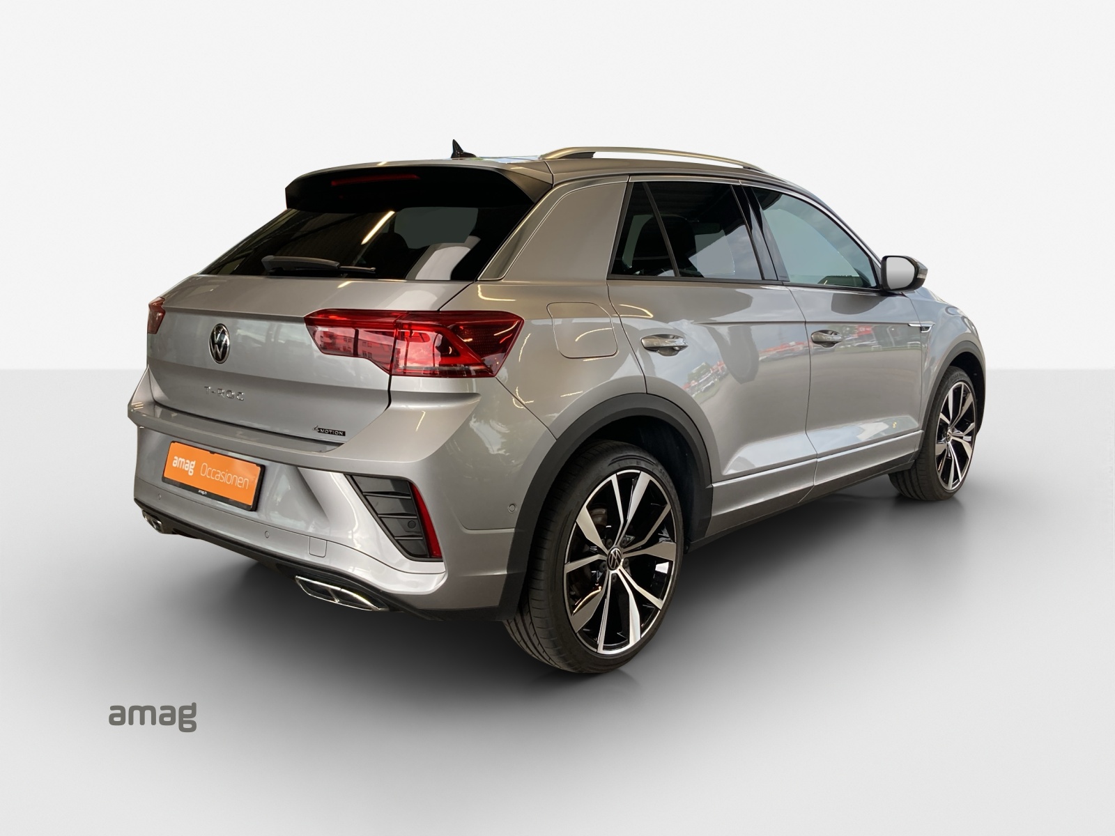VW T-Roc 2.0 TSI R-Line DSG 4Motion-image-4