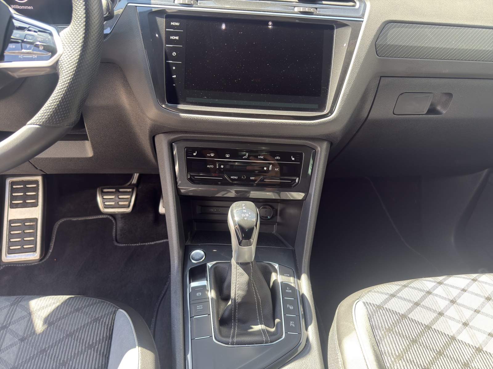 VW Tiguan 1.4TSI PHEV R-Line DSG-image-10