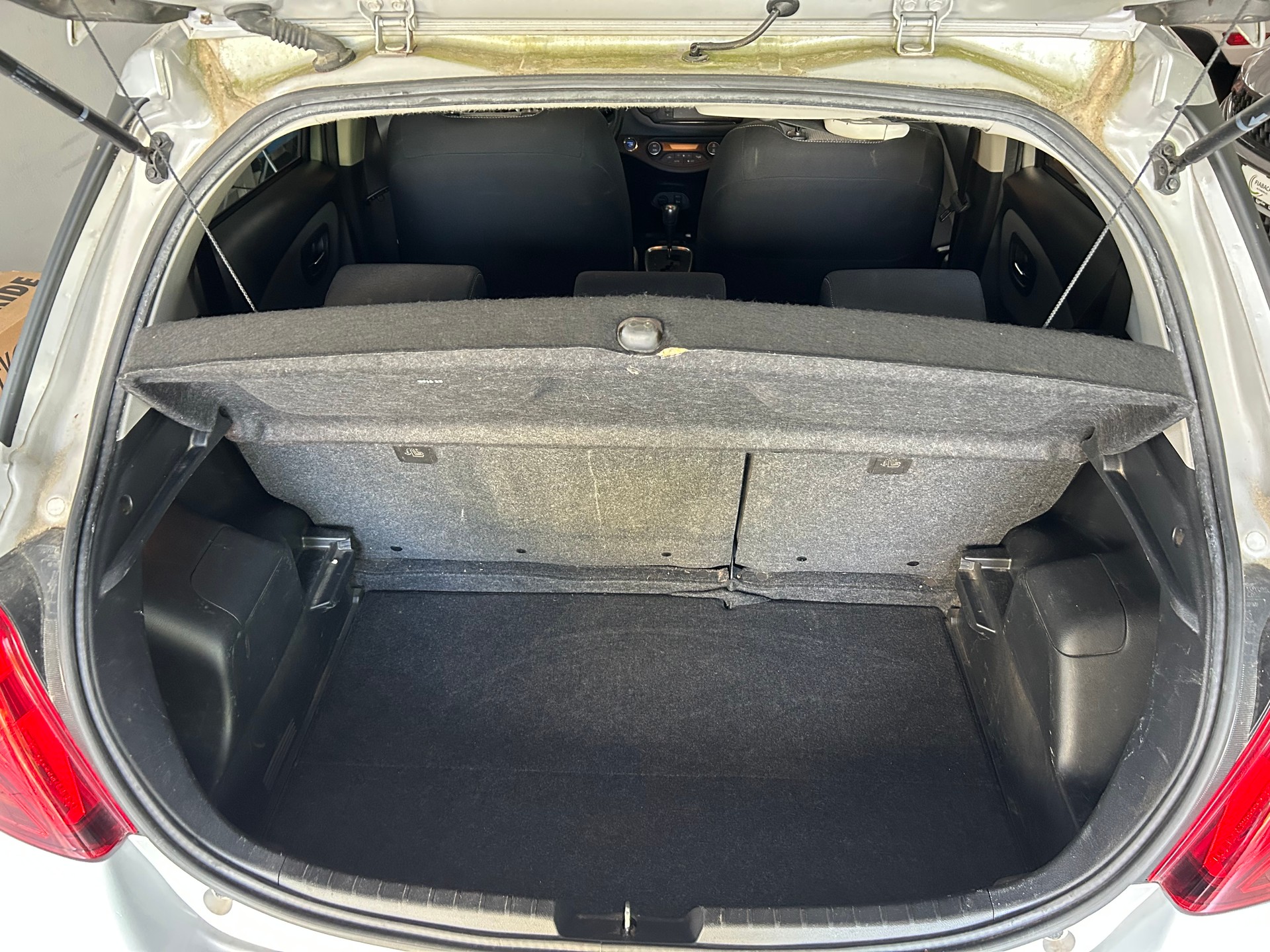 TOYOTA Yaris 1.5 VVT-i Hybrid Trend e-CVT-image-3