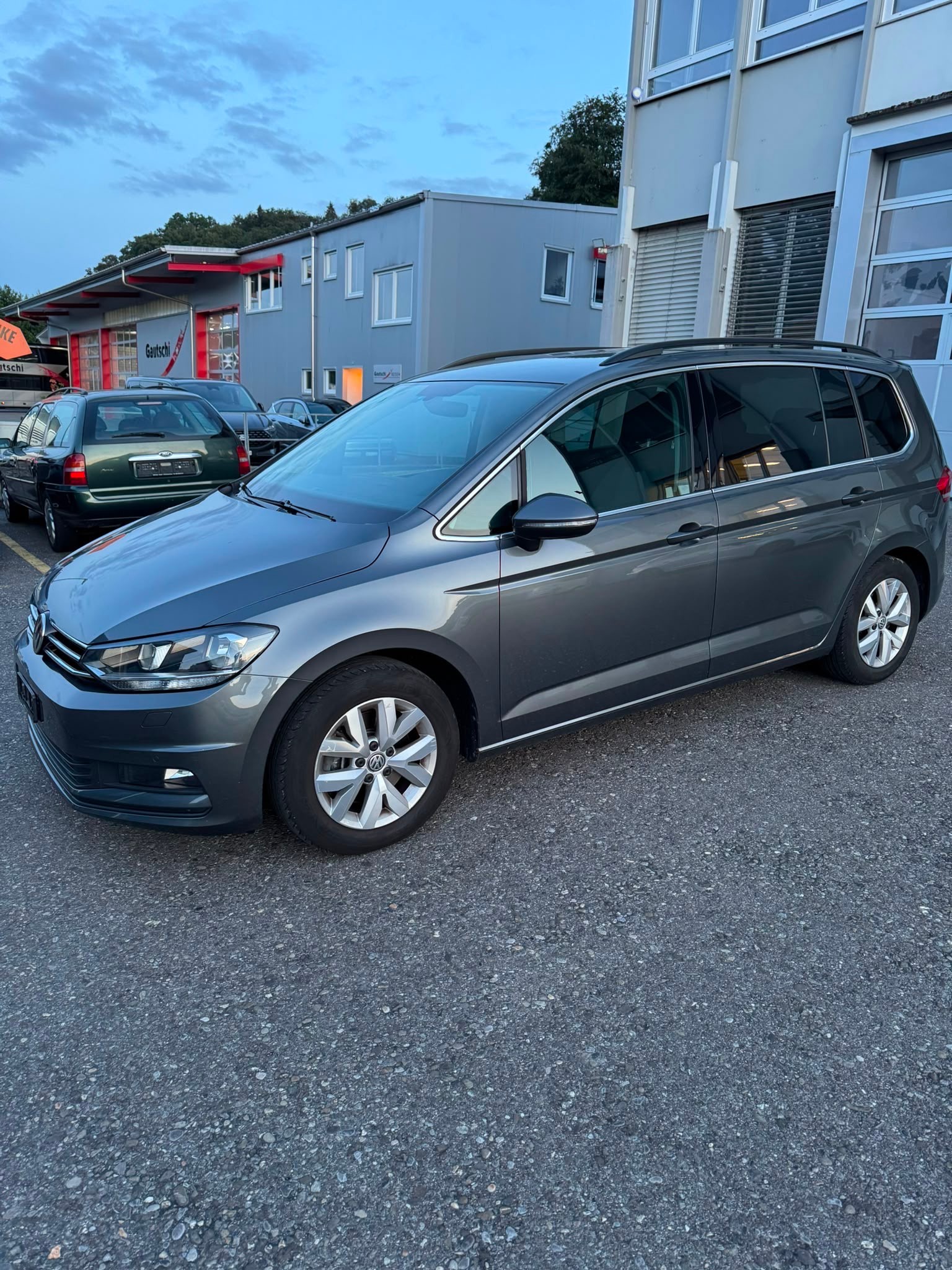 VW Touran 1.5 TSI EVO 7-Plätze DSG-image-3
