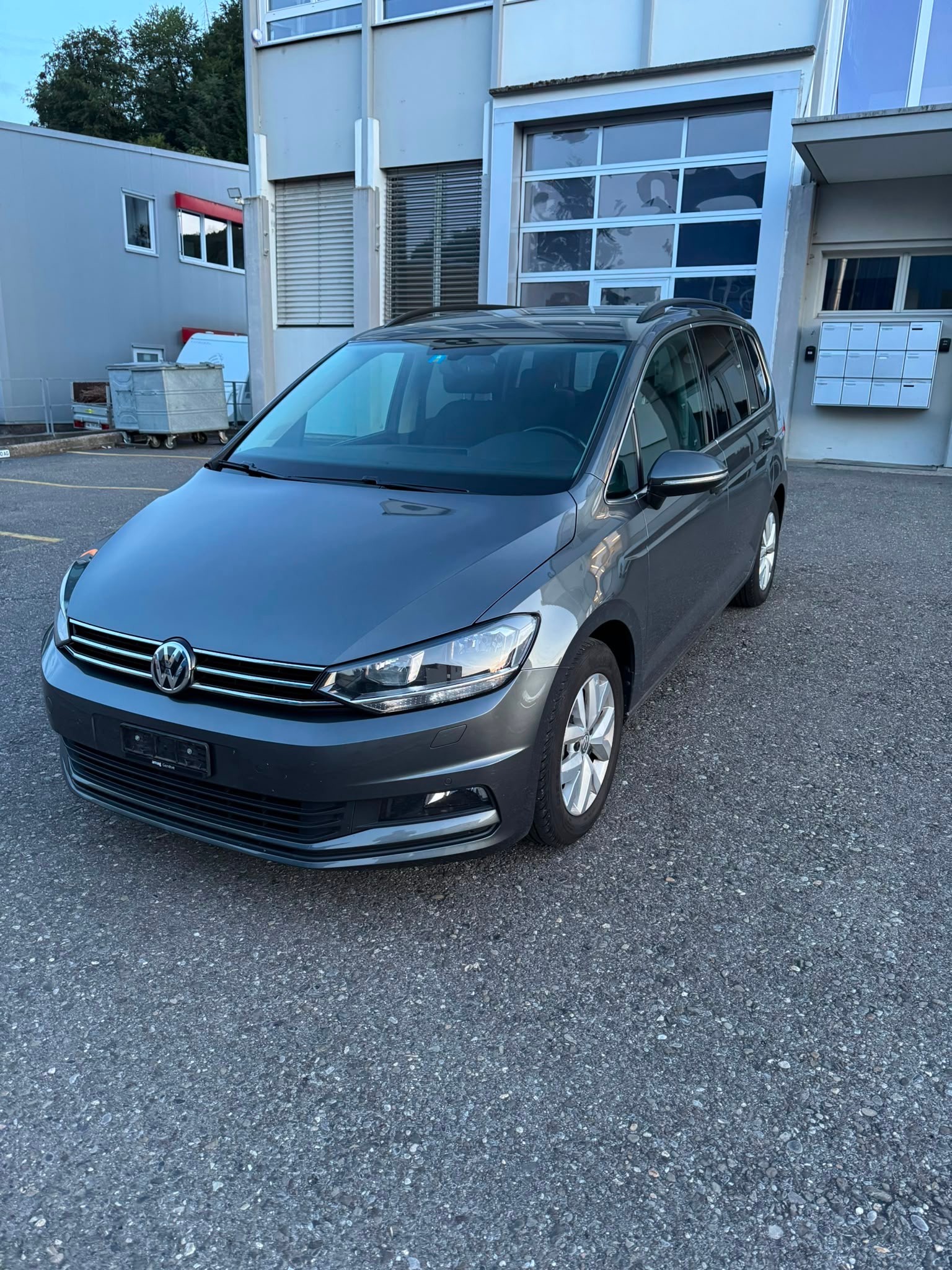 VW Touran 1.5 TSI EVO 7-Plätze DSG-image-1