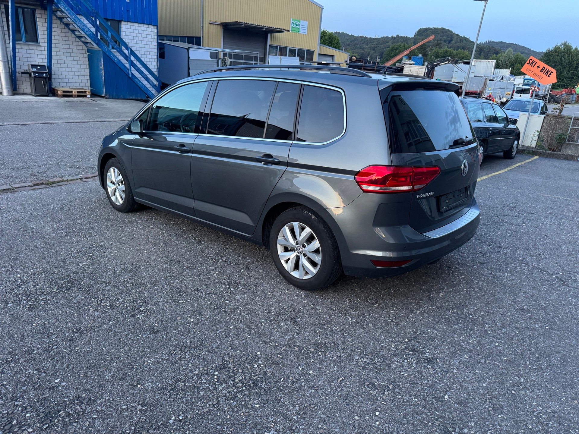 VW Touran 1.5 TSI EVO 7-Plätze DSG-image-5