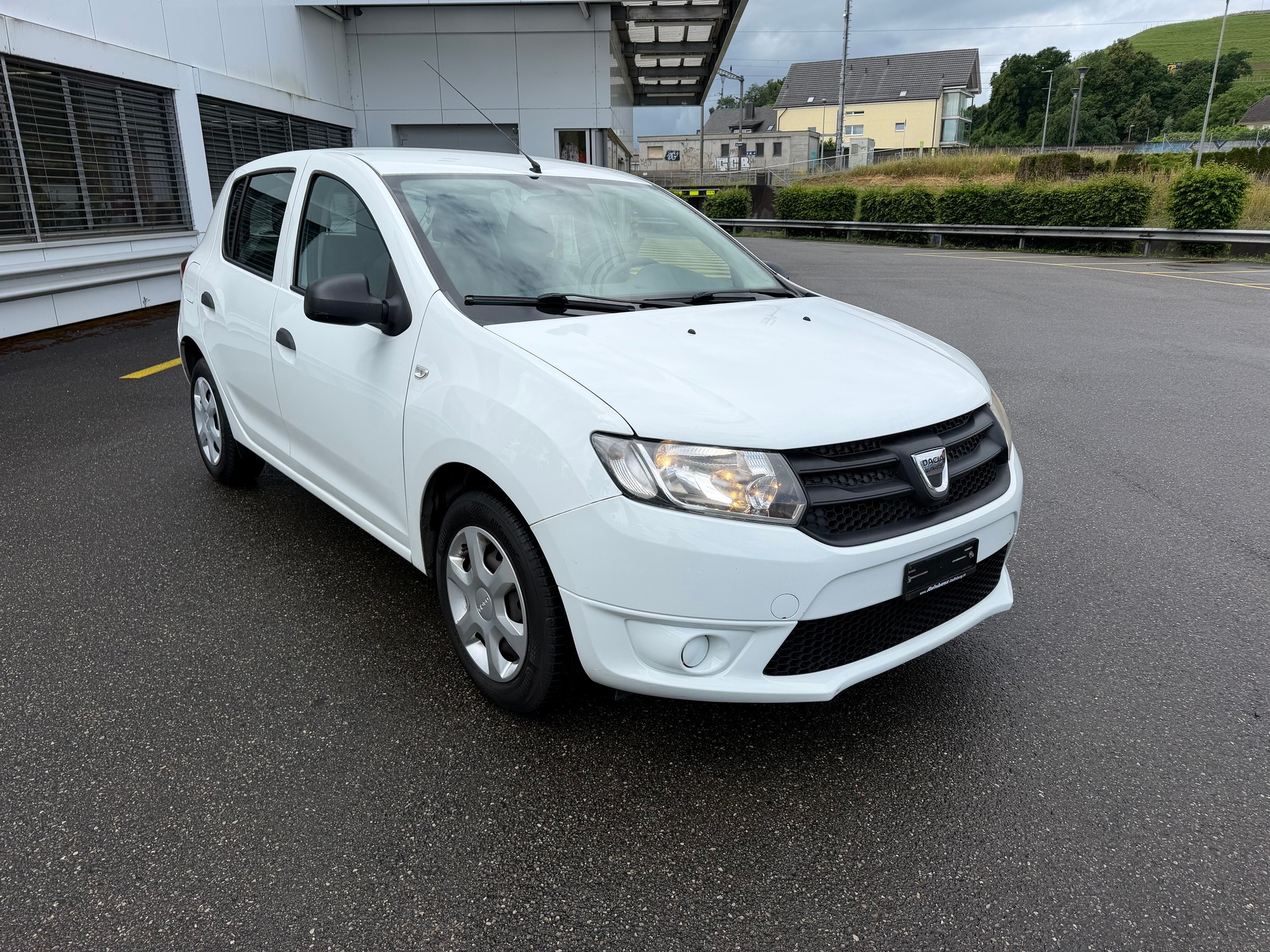 DACIA Sandero Tce 90 Ambiance-image-1