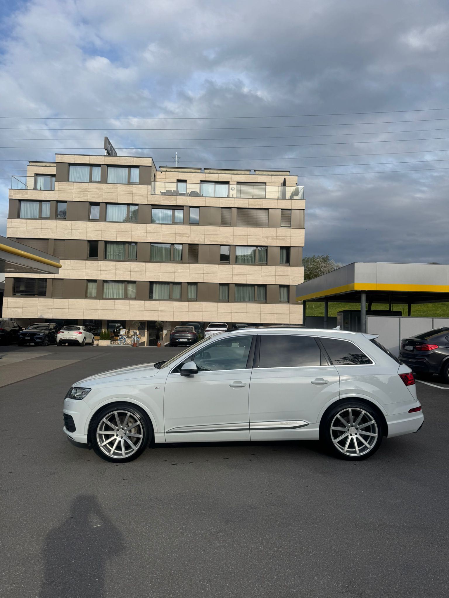 AUDI Q7 3.0 TDI quattro tiptronic-image-3