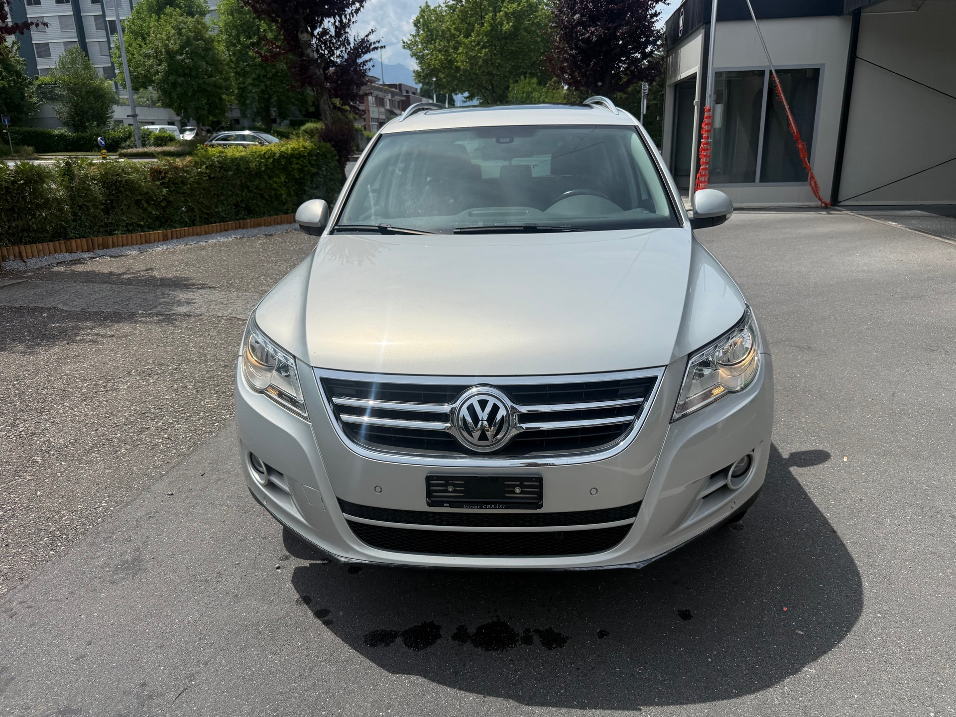VW Tiguan 2.0 TDI Trend&Fun Tiptronic-image-0