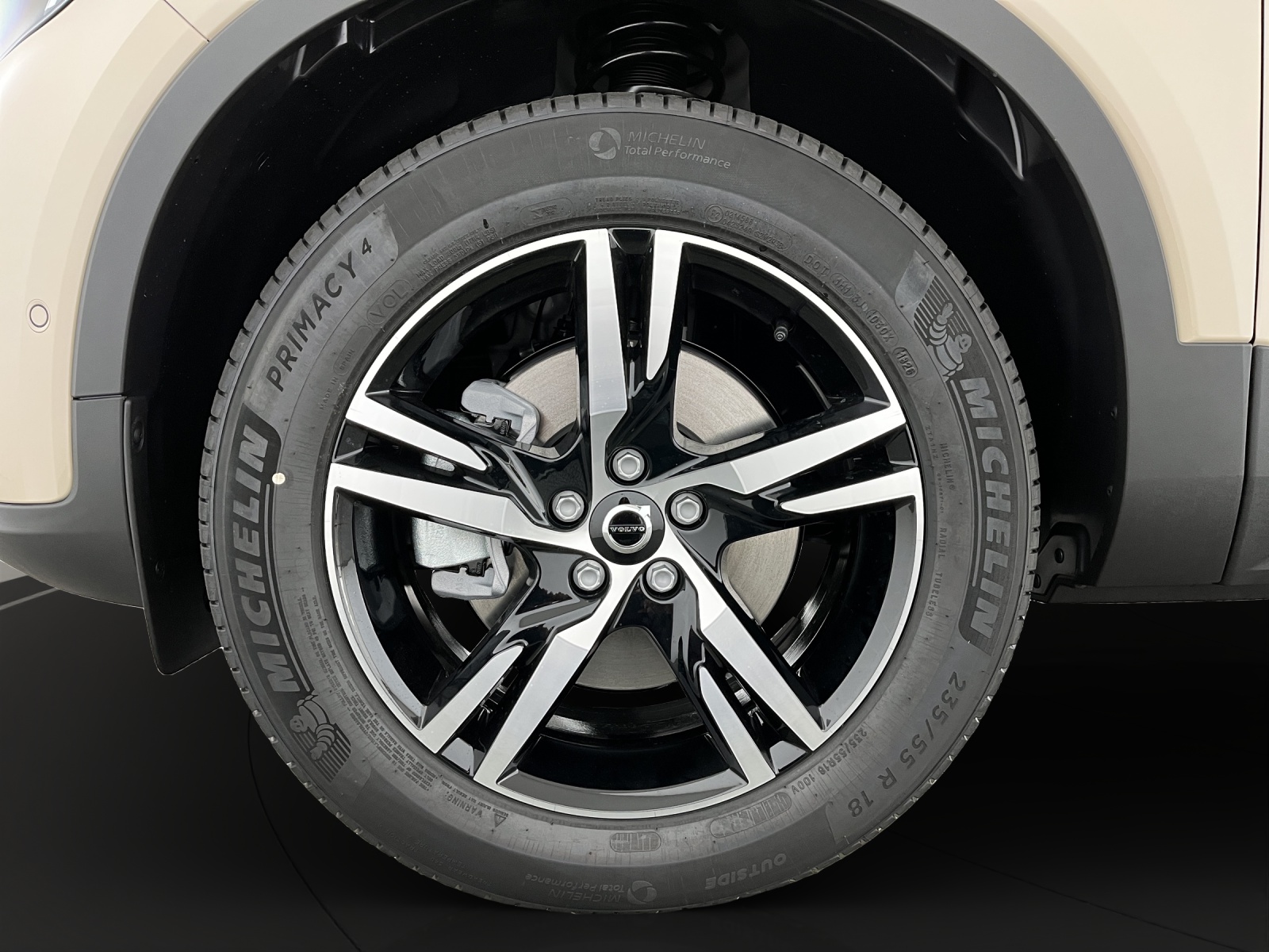 VOLVO XC40 2.0 B3 MH Plus Dark-image-5