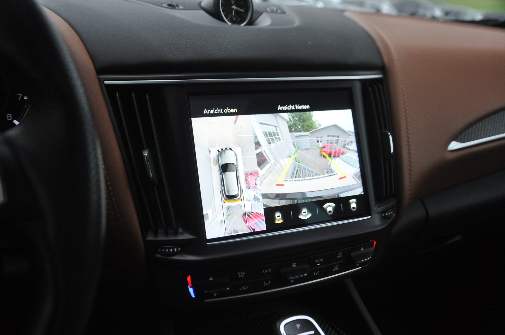 MASERATI Levante S 3.0 V6 Modena S Automatica-image-11