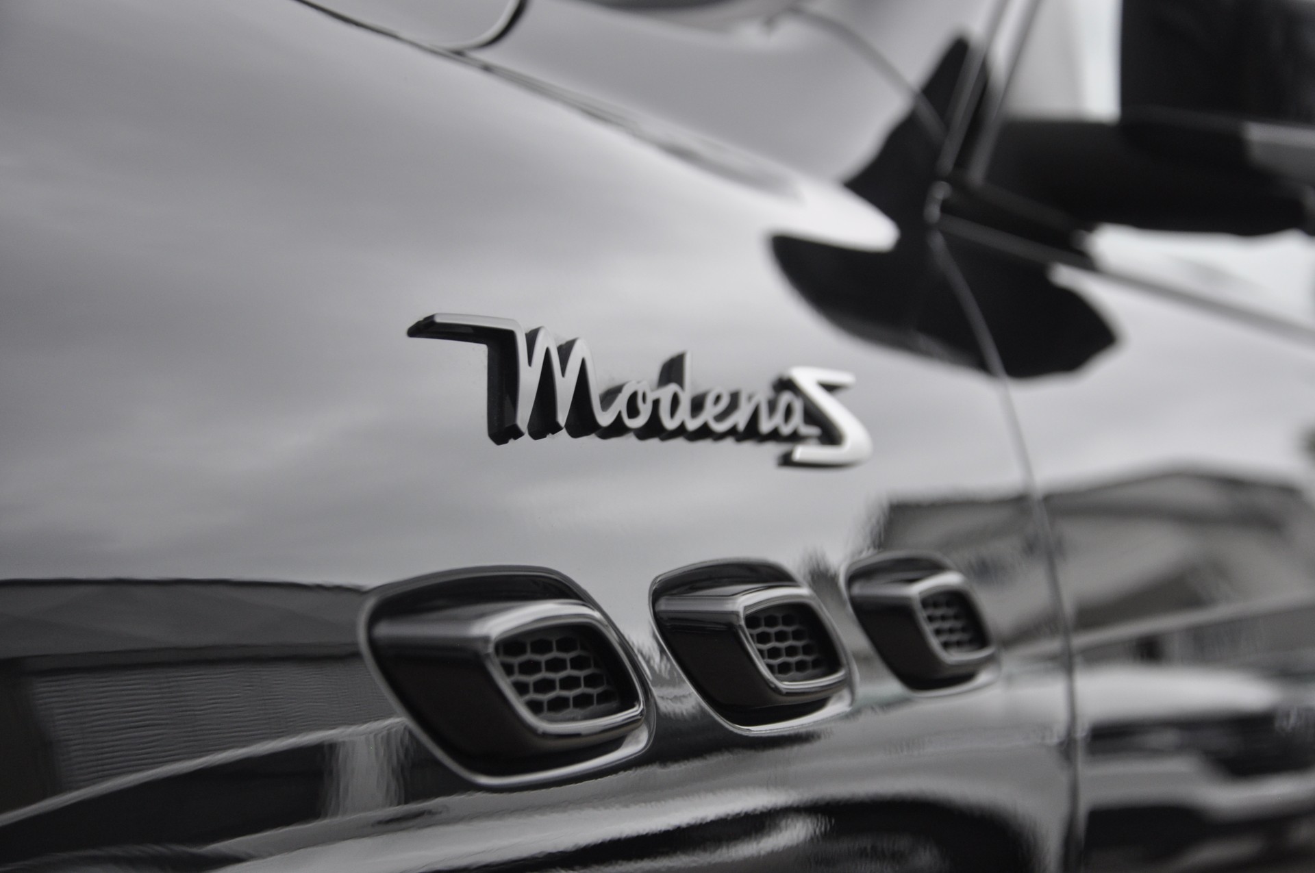 MASERATI Levante S 3.0 V6 Modena S Automatica-image-4