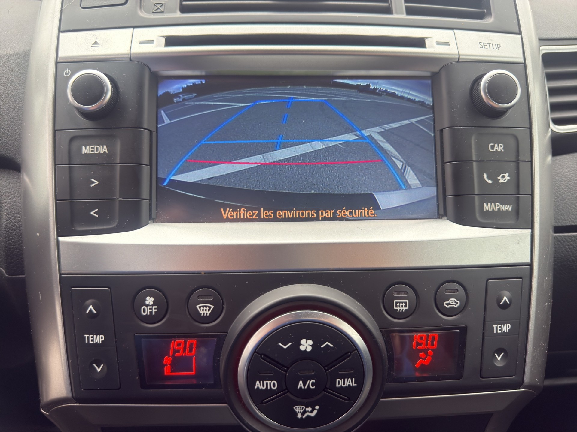 TOYOTA Verso 1.8 Trend-image-14