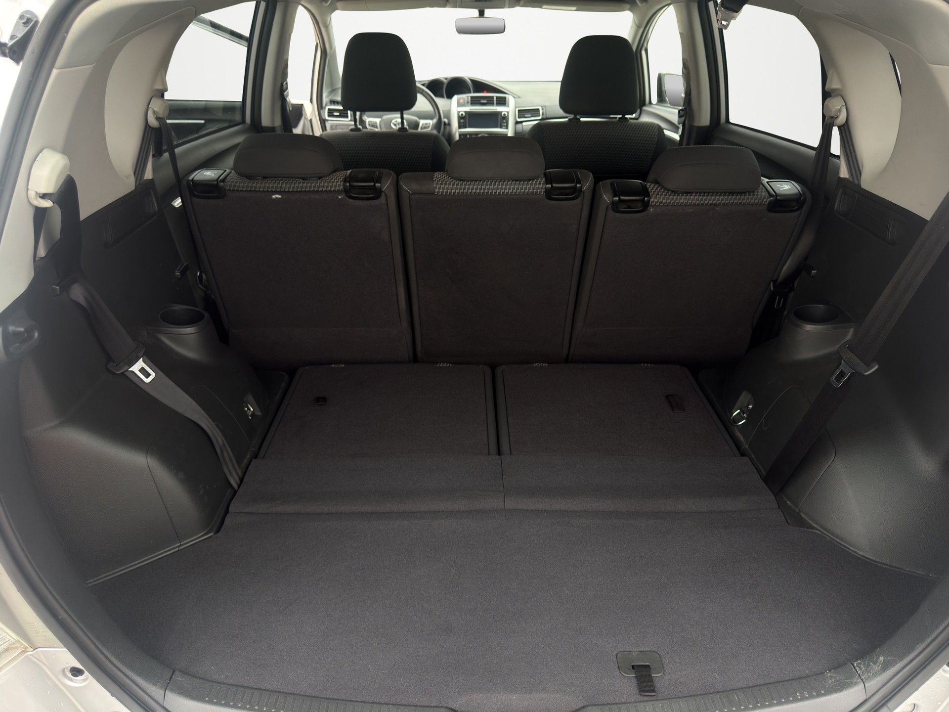 TOYOTA Verso 1.8 Trend-image-10
