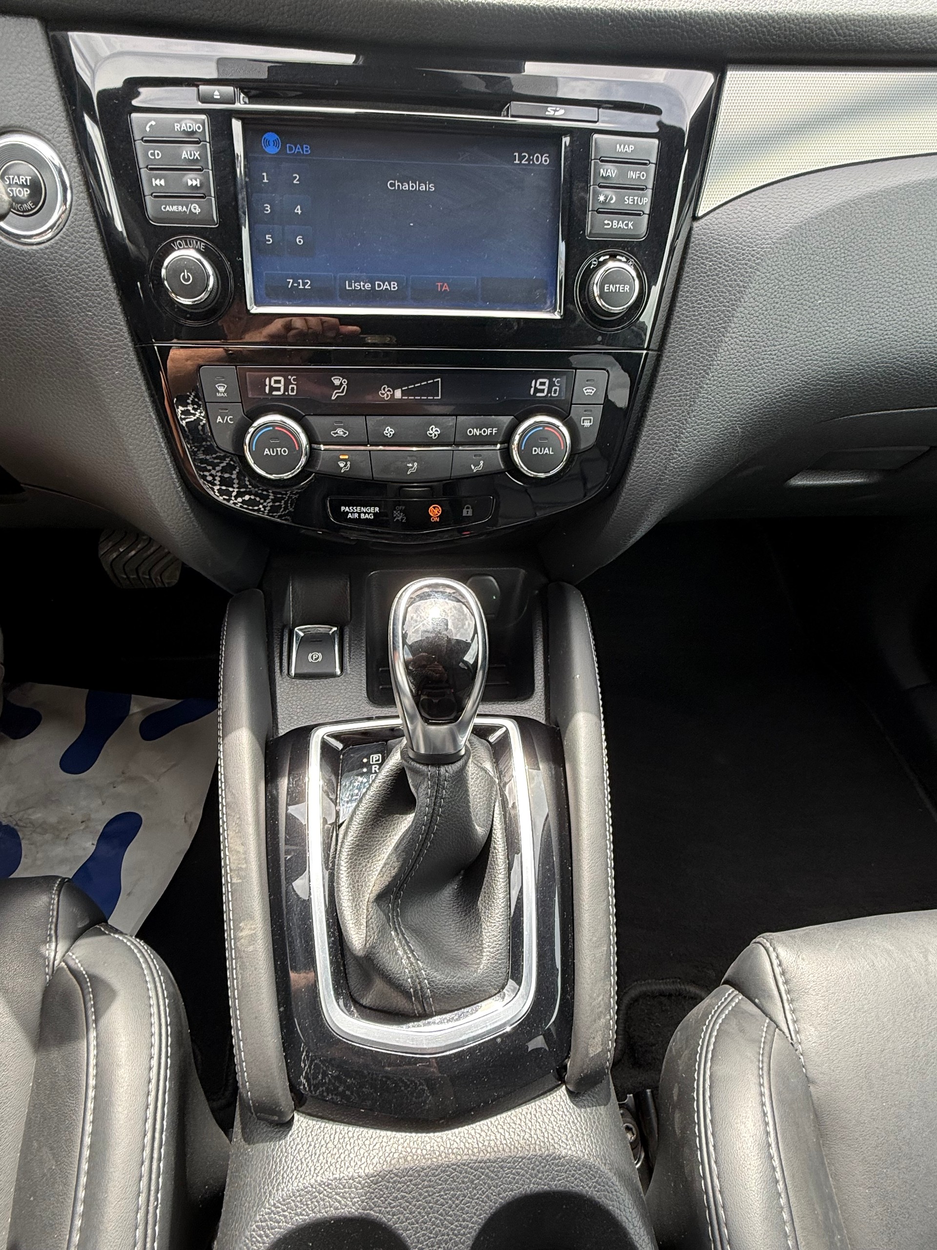 NISSAN Qashqai 1.2 DIG-T tekna Xtronic CVT-image-8