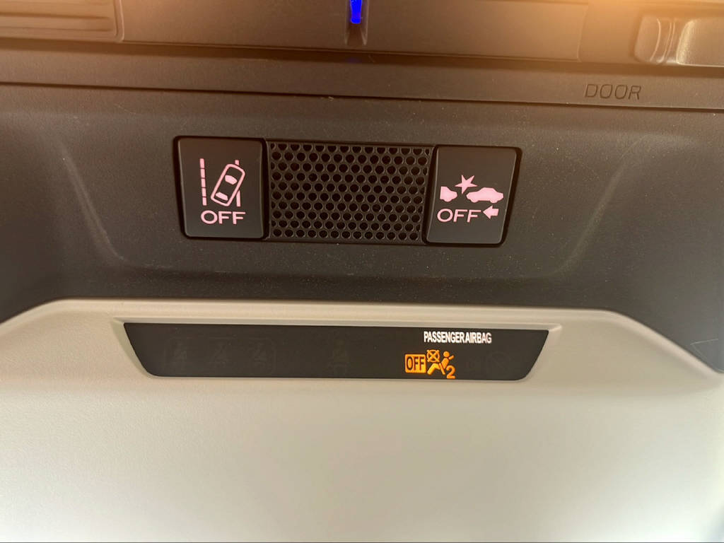 SUBARU XV 2.0i Luxury mit Anhängerkupplung 1400kg-image-14