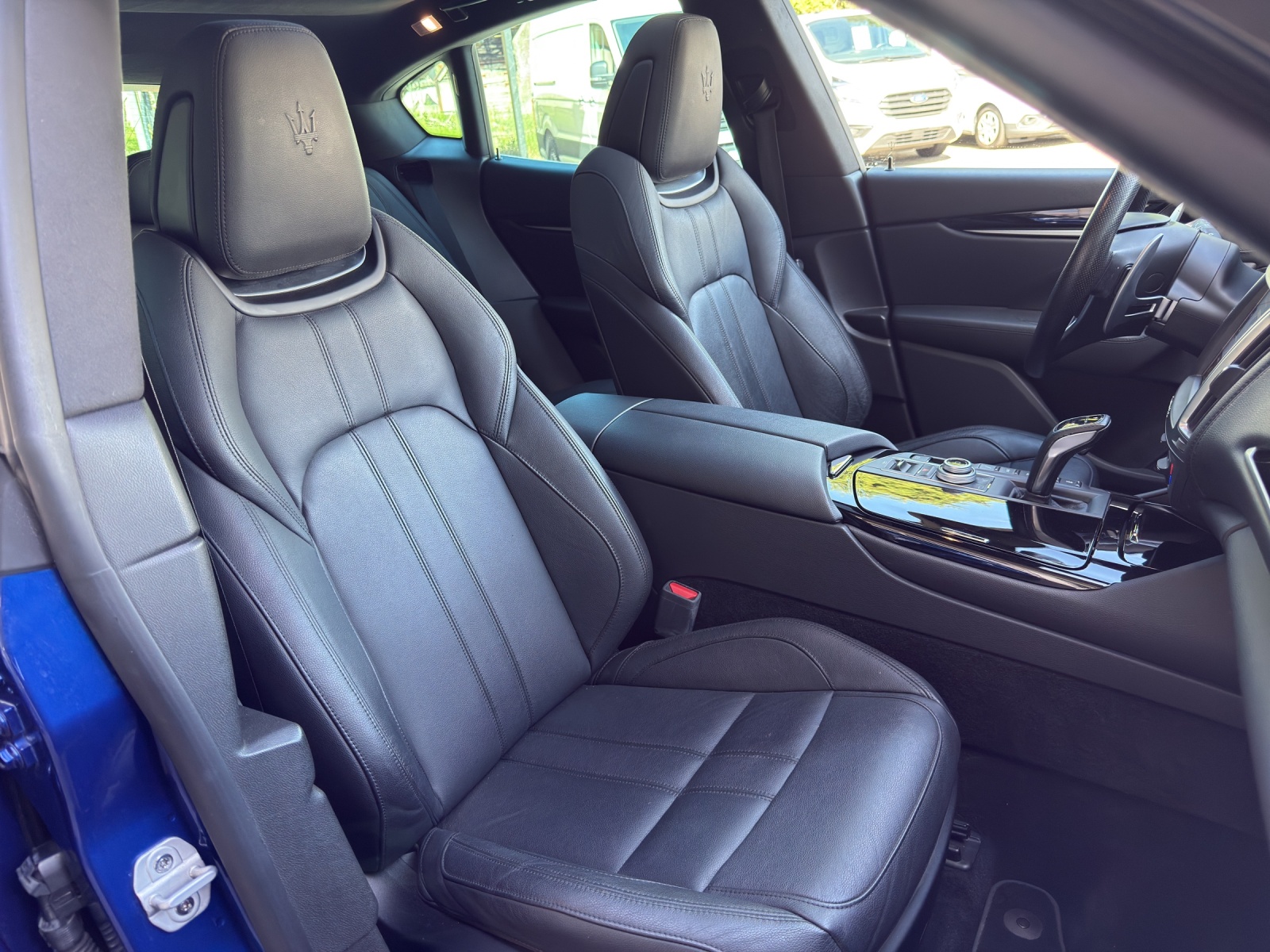 MASERATI Levante 3.0 V6 GranSport Automatica-image-14