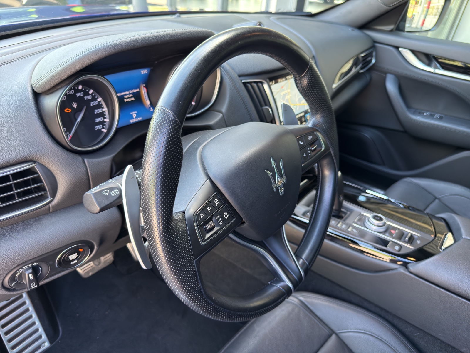 MASERATI Levante 3.0 V6 GranSport Automatica-image-15