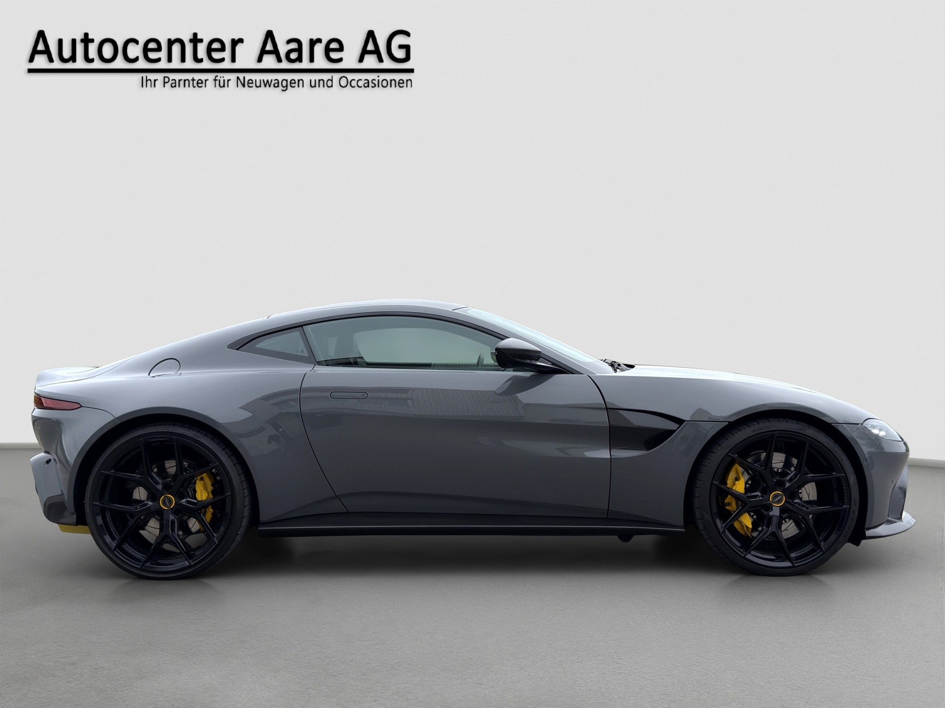 ASTON MARTIN V8 Vantage 4.0 Coupé-image-7