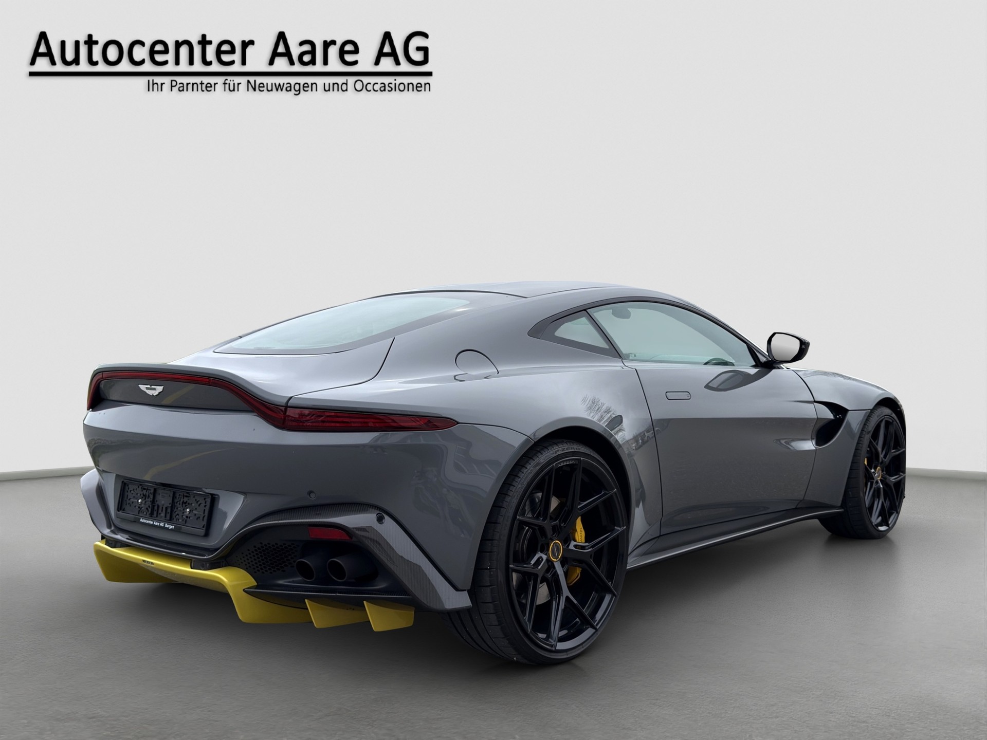 ASTON MARTIN V8 Vantage 4.0 Coupé-image-6