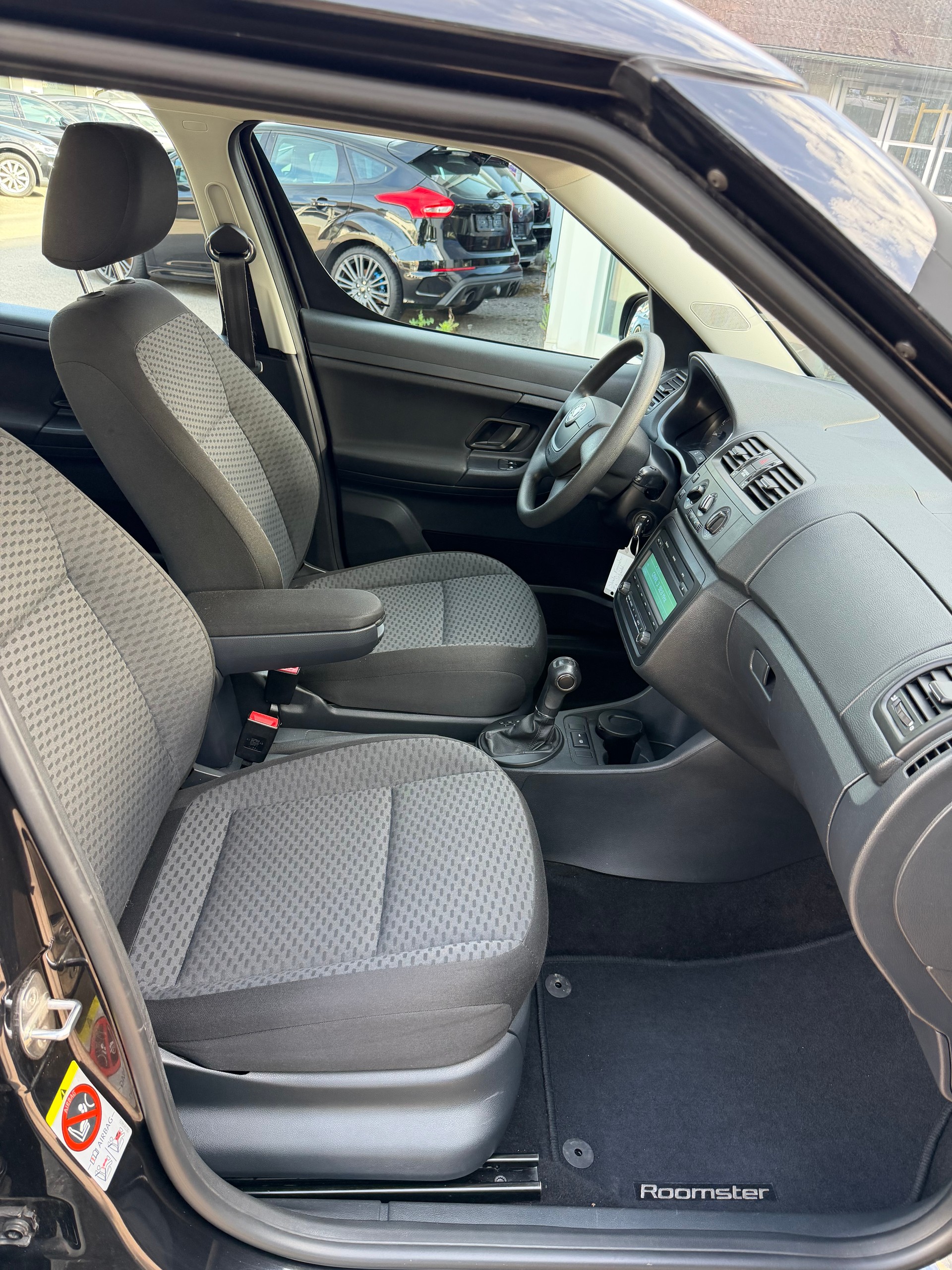 SKODA Roomster 1.2 TSI Style DSG-image-15