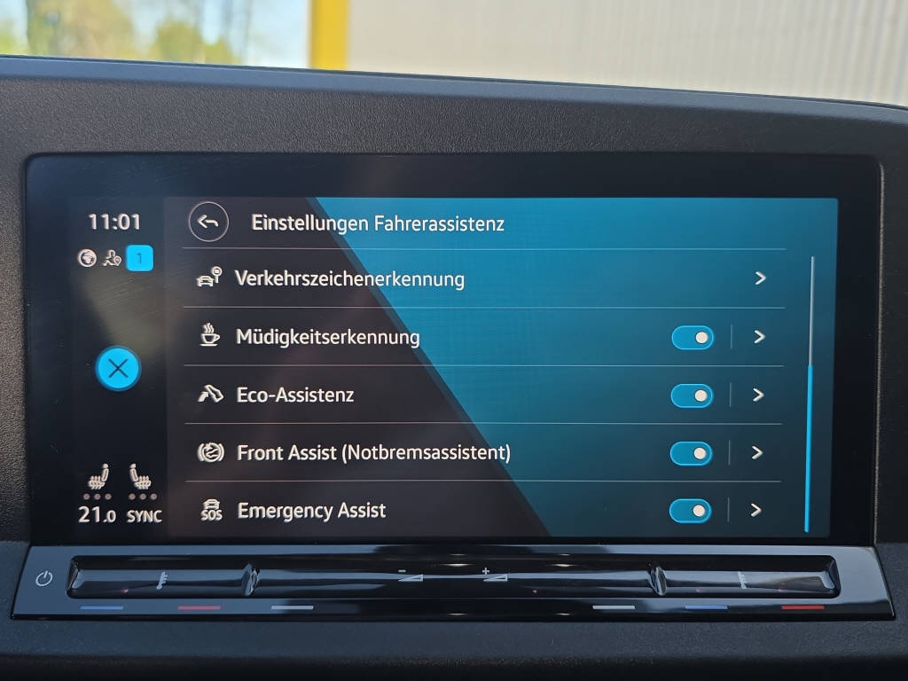 VW Caddy Maxi 1.5 TSI Life-image-23