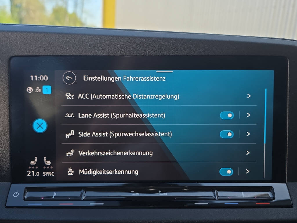 VW Caddy Maxi 1.5 TSI Life-image-22
