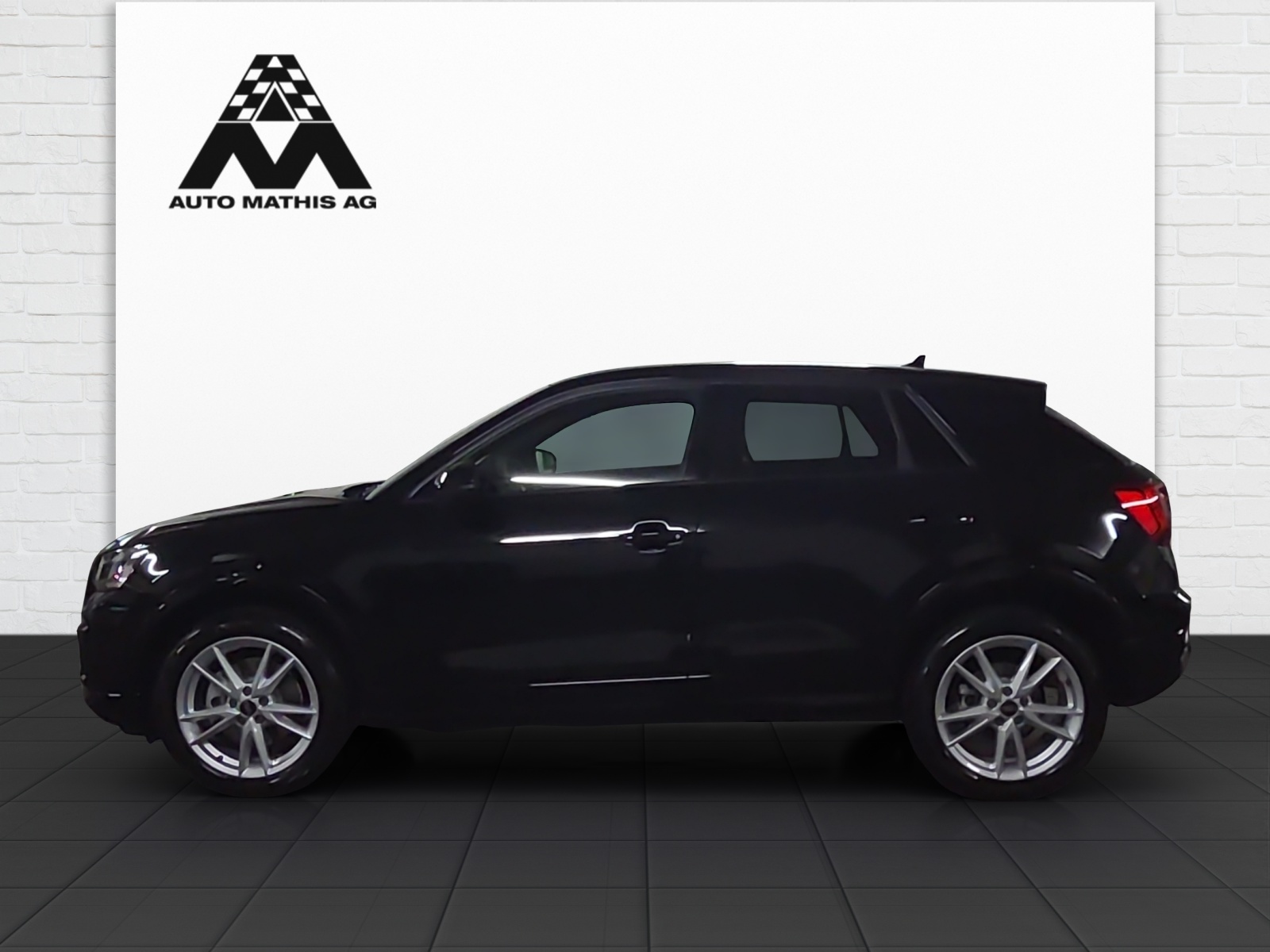 AUDI Q2 40 TFSI advanced Attraction quattro S-tronic-showroom-element-2
