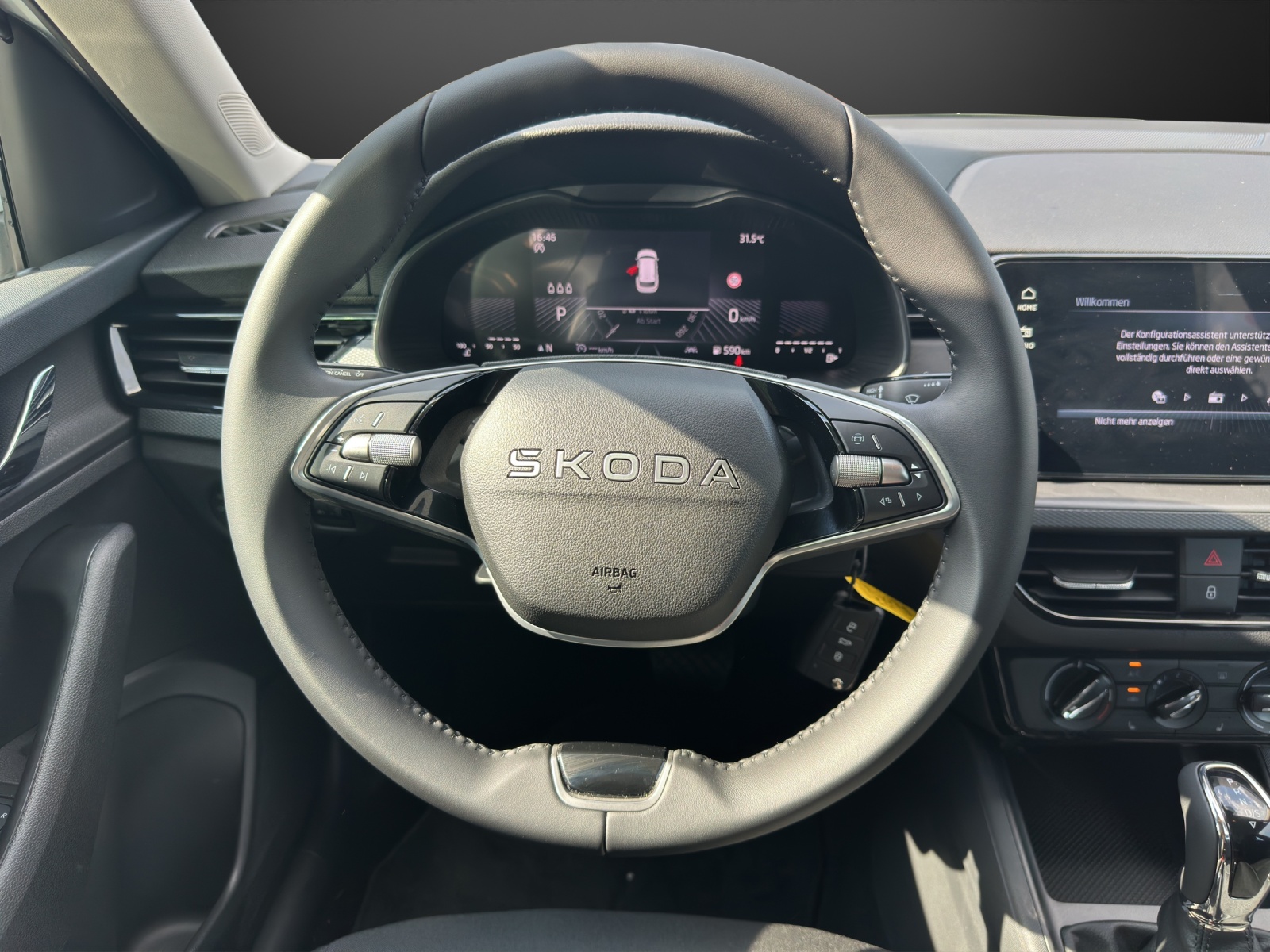 SKODA Kamiq 1.0 TSI Selection DSG-image-9