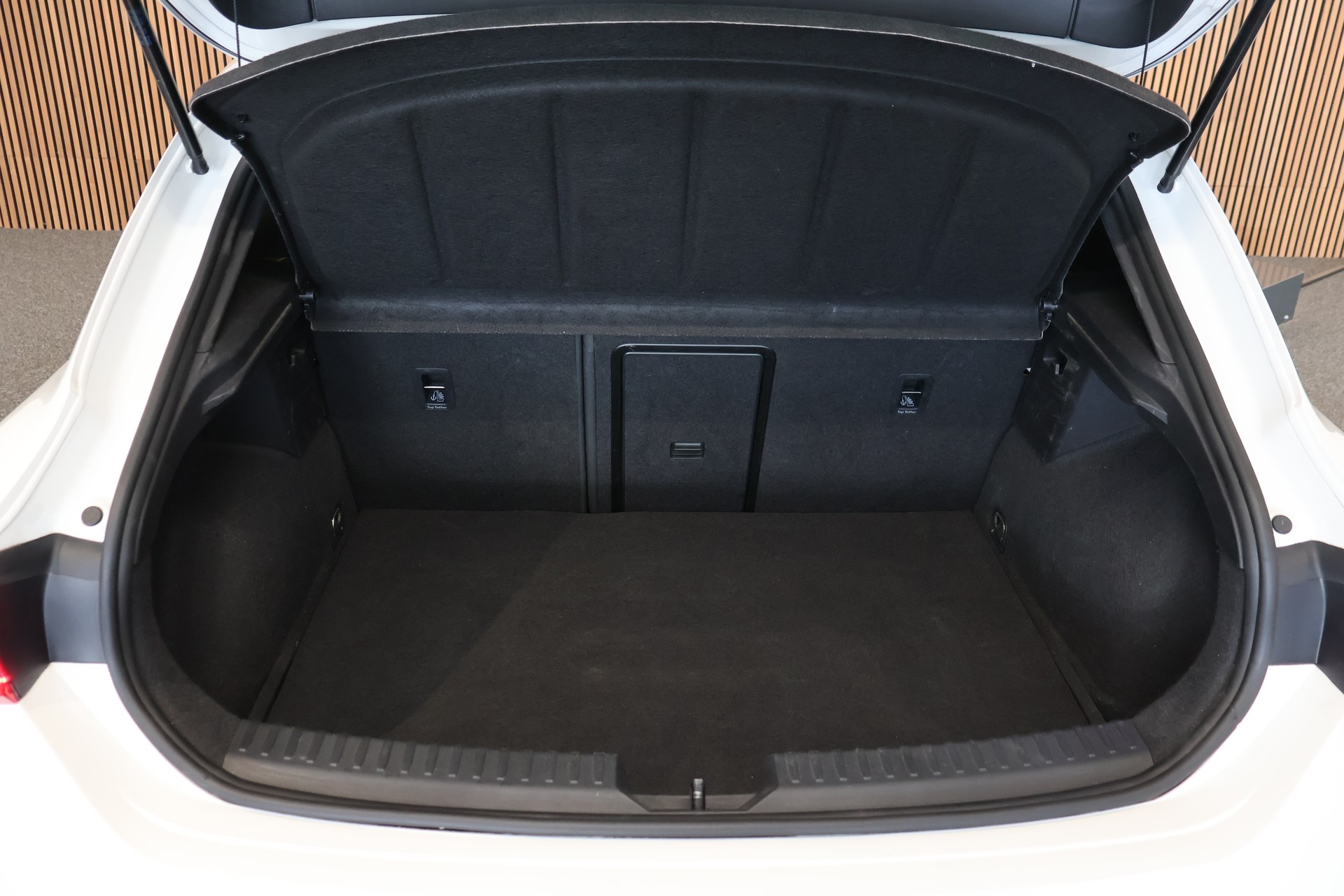 SEAT Leon 1.4 eHybrid pHEV DSG Hola FR-image-12