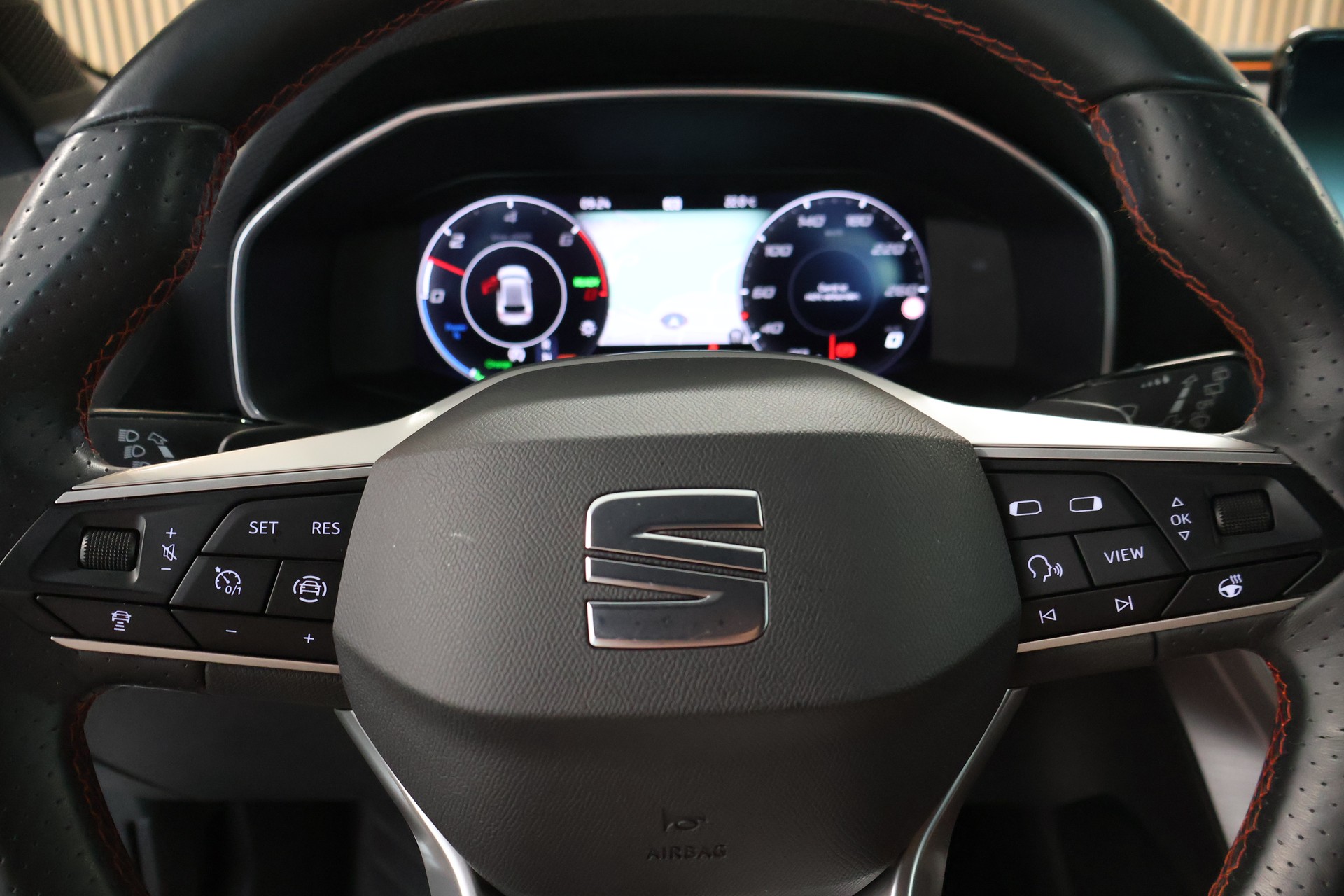 SEAT Leon 1.4 eHybrid pHEV DSG Hola FR-image-24