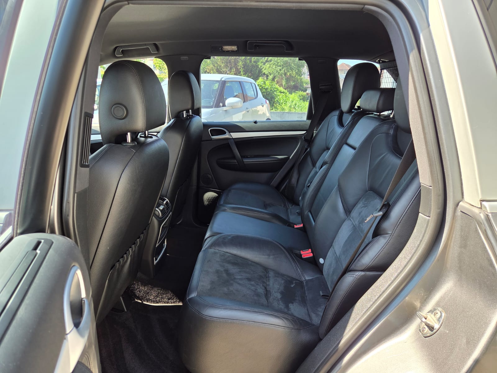 PORSCHE Cayenne Diesel-image-12
