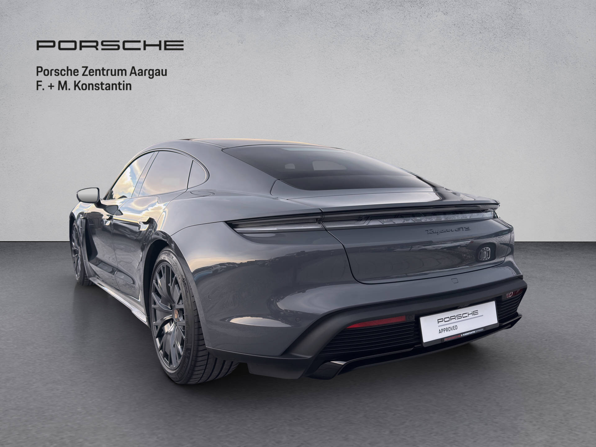PORSCHE Taycan GTS-image-3
