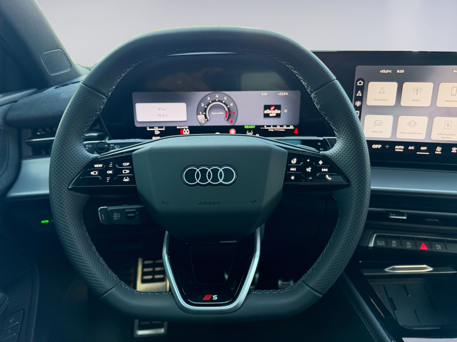 AUDI Q3 Sportback TFSI quattro 195 kW S tronic-image-9