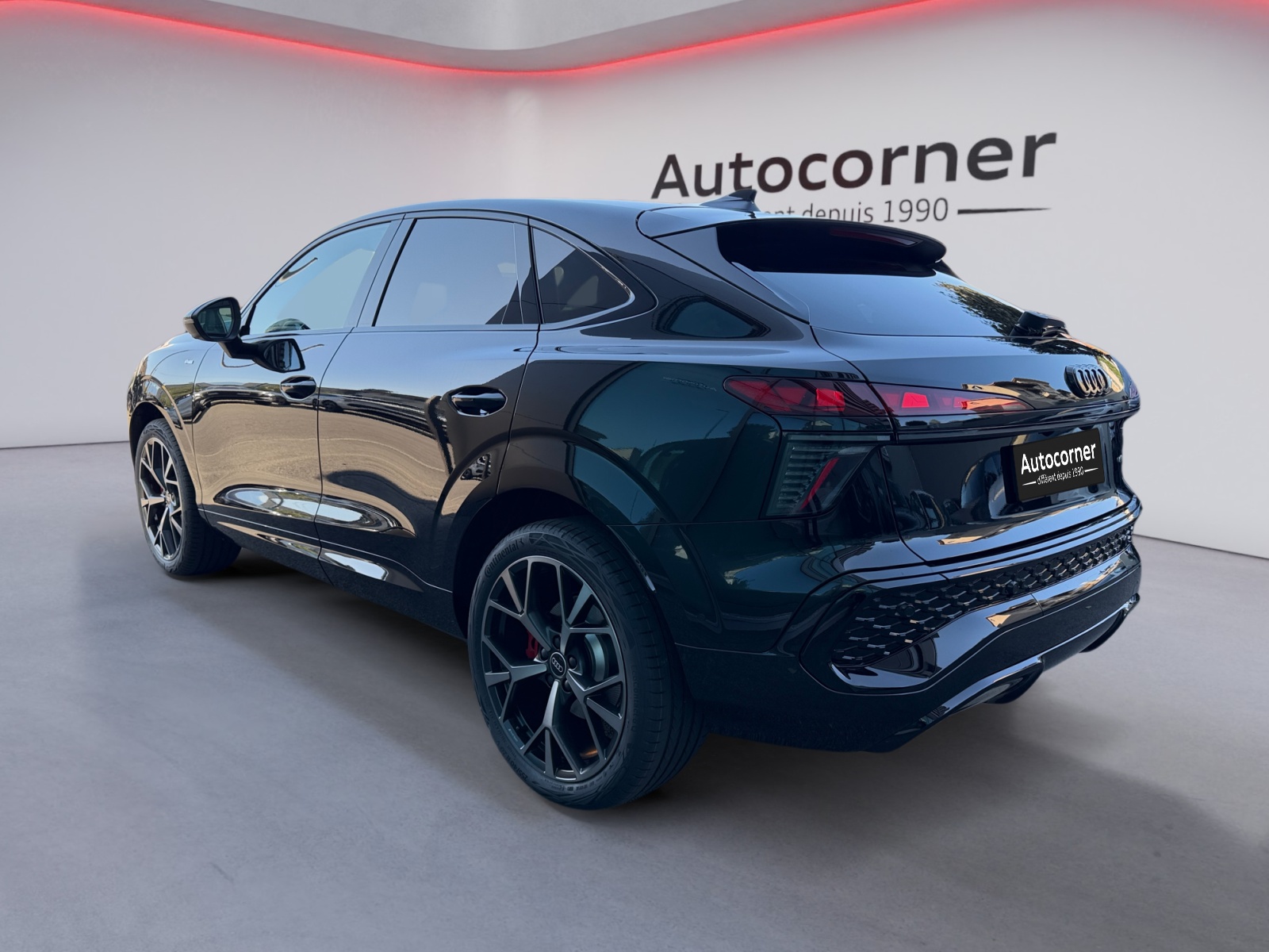AUDI Q3 Sportback TFSI quattro 195 kW S tronic-image-2