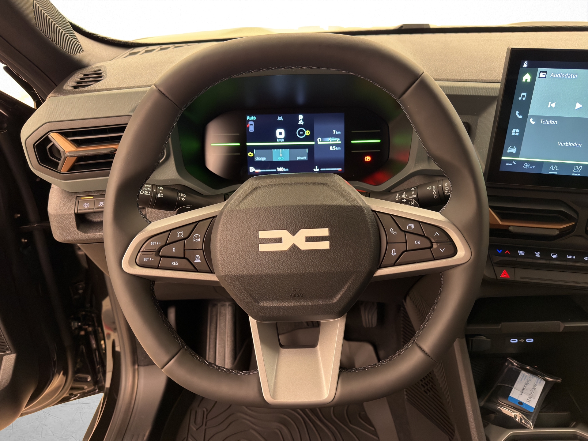 DACIA Duster 1.2 Hybrid Extreme 4WD-image-7