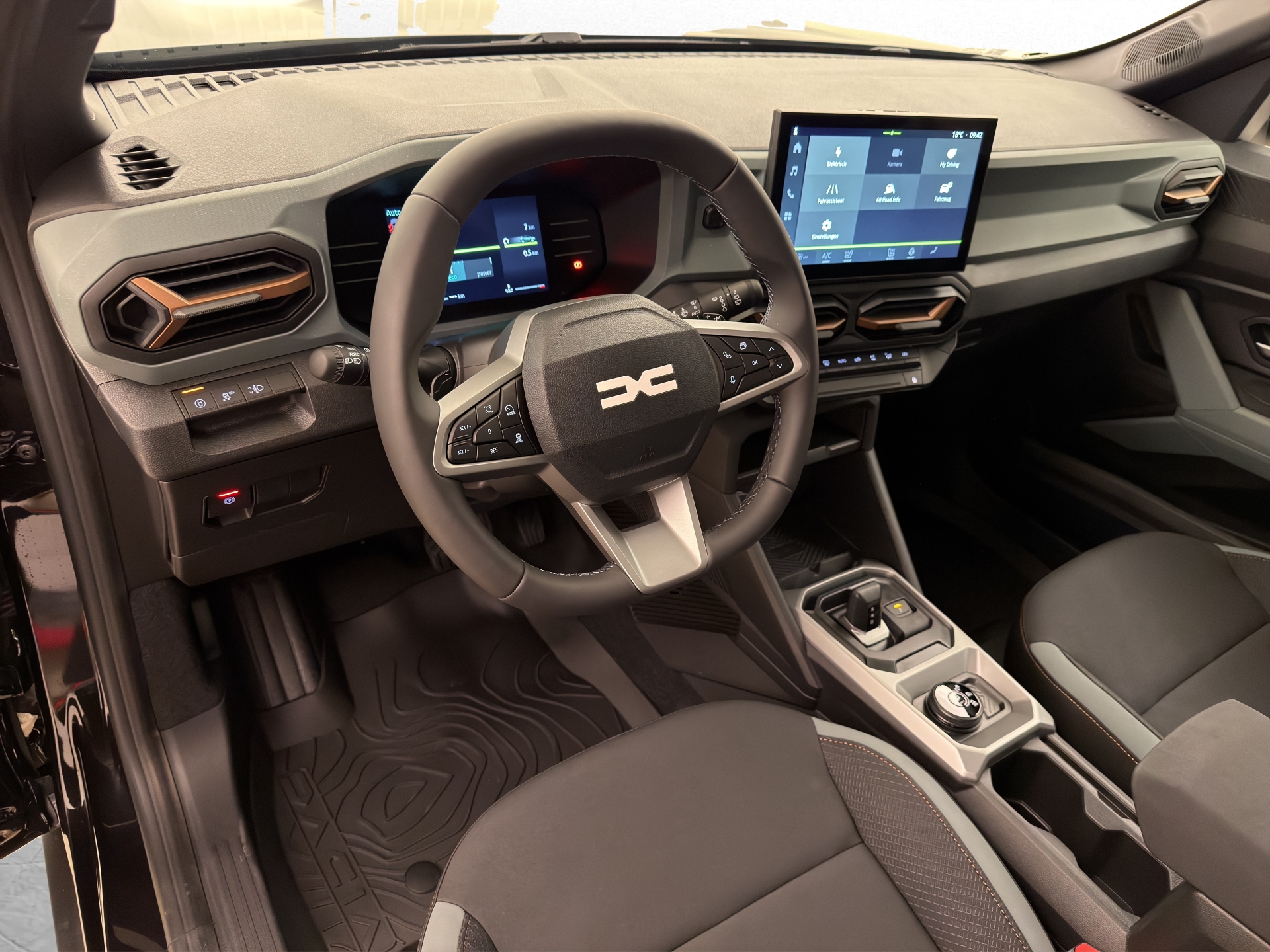 DACIA Duster 1.2 Hybrid Extreme 4WD-image-13