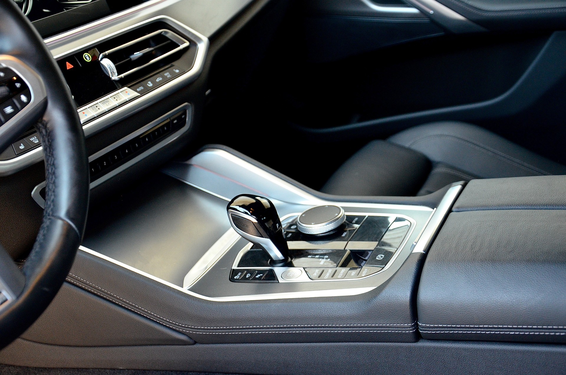 BMW X6 xDrive 48V 30d M Sport Steptronic-image-13