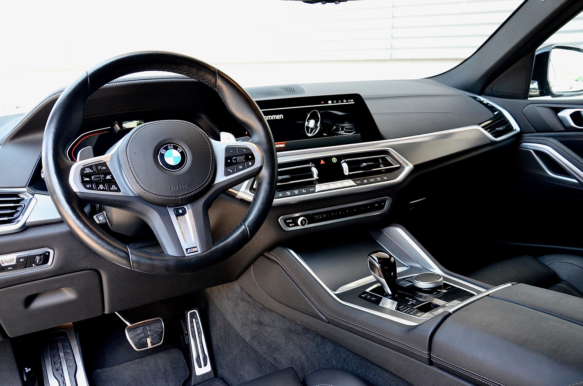 BMW X6 xDrive 48V 30d M Sport Steptronic-image-12