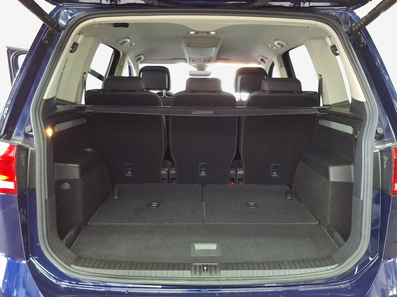 VW Touran 1.5 TSI EVO Highline DSG-image-12