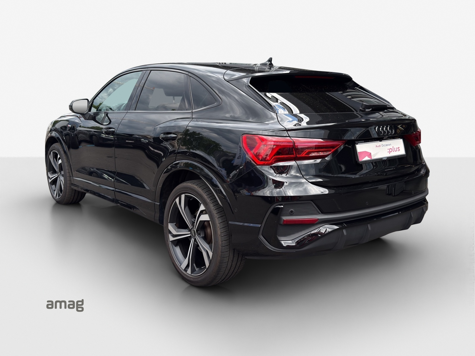 AUDI Q3 Sportback 35 TFSI S line Attraction S-tronic-showroom-element-2