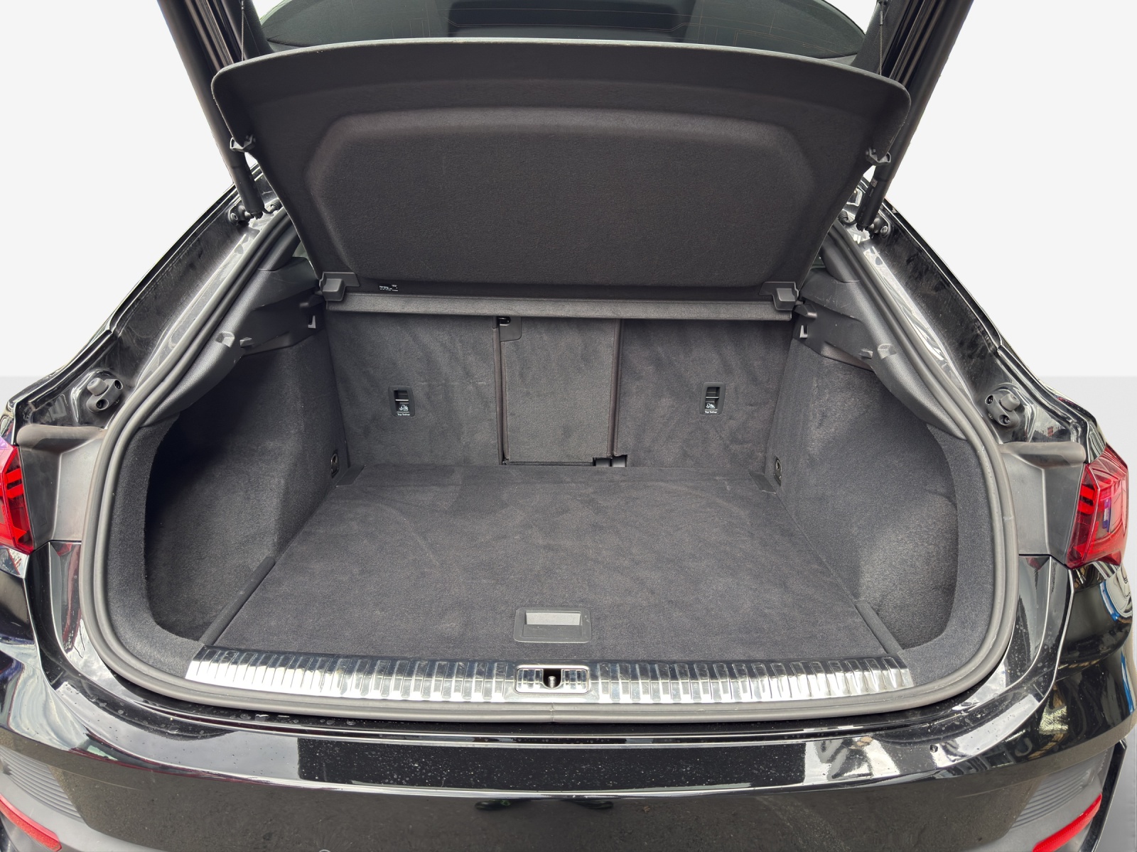AUDI Q3 Sportback 35 TFSI S line Attraction S-tronic-image-12