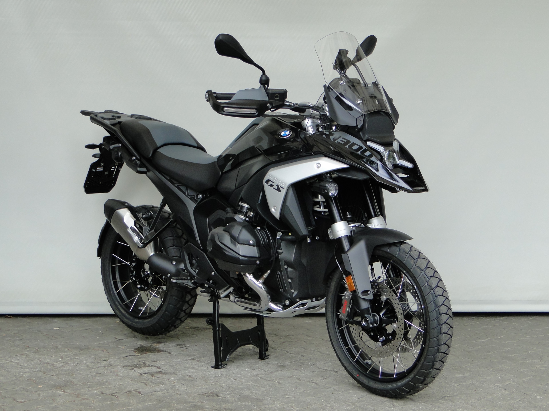 BMW R 1300 GS ASA BOXER BONUS & 2.9% LEASING-showroom-element-2