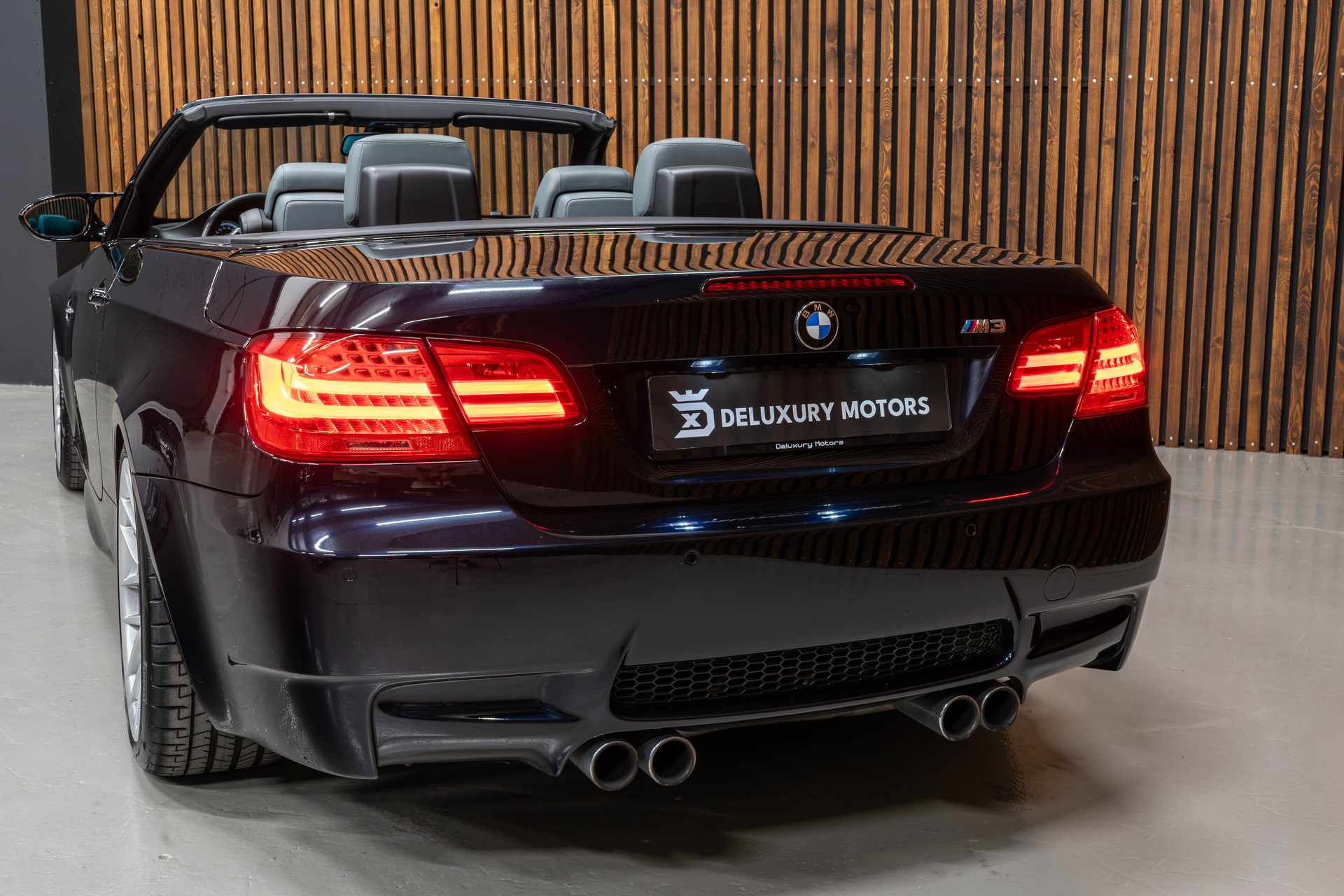 BMW M3 Cabriolet-image-6