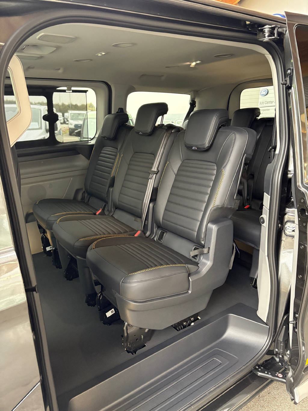 FORD Transit Custom Kombi 320 L1 2.0 EcoBlue 170 Trail 4x4-image-12