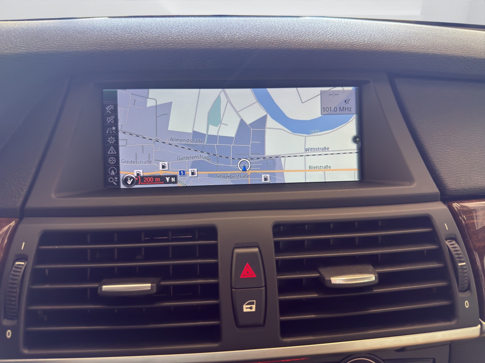 BMW X6 xDrive 50i Steptronic-image-25