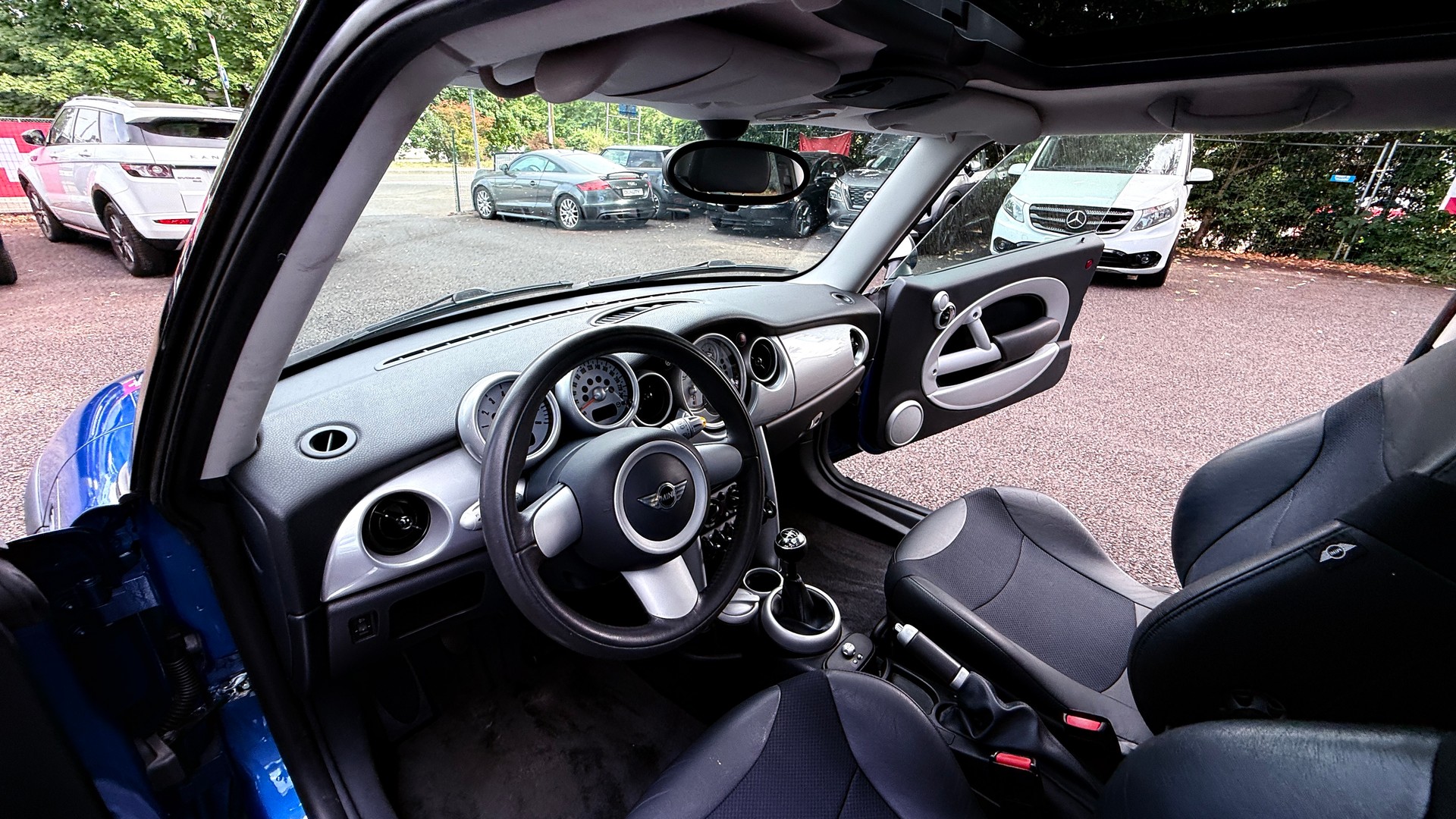 MINI Cooper-image-9
